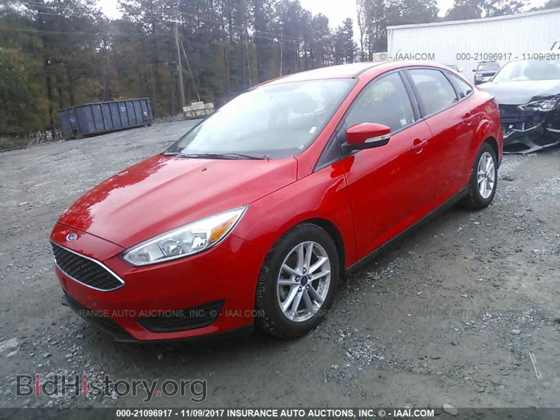 2016 Ford Focus - VIN: 1FADP3F29GL277218 - Фото 2