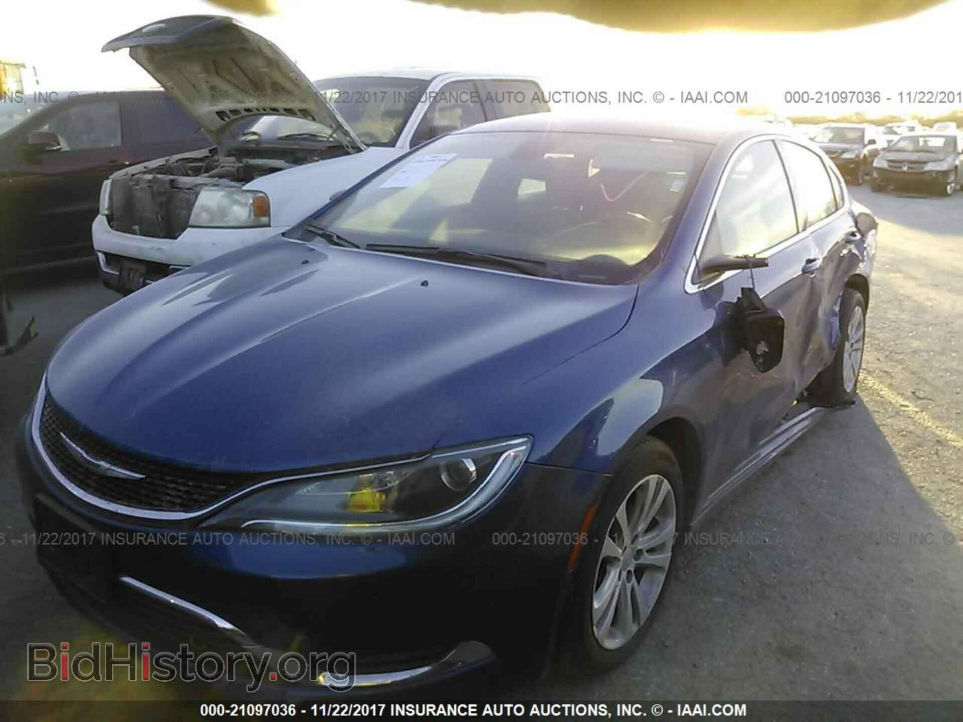 2016 Chrysler 200 - VIN: 1C3CCCAB9GN164242 - Photo 2