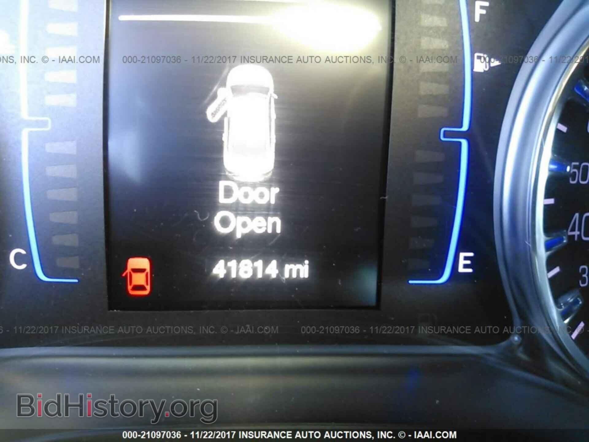 2016 Chrysler 200 - VIN: 1C3CCCAB9GN164242 - Photo 7