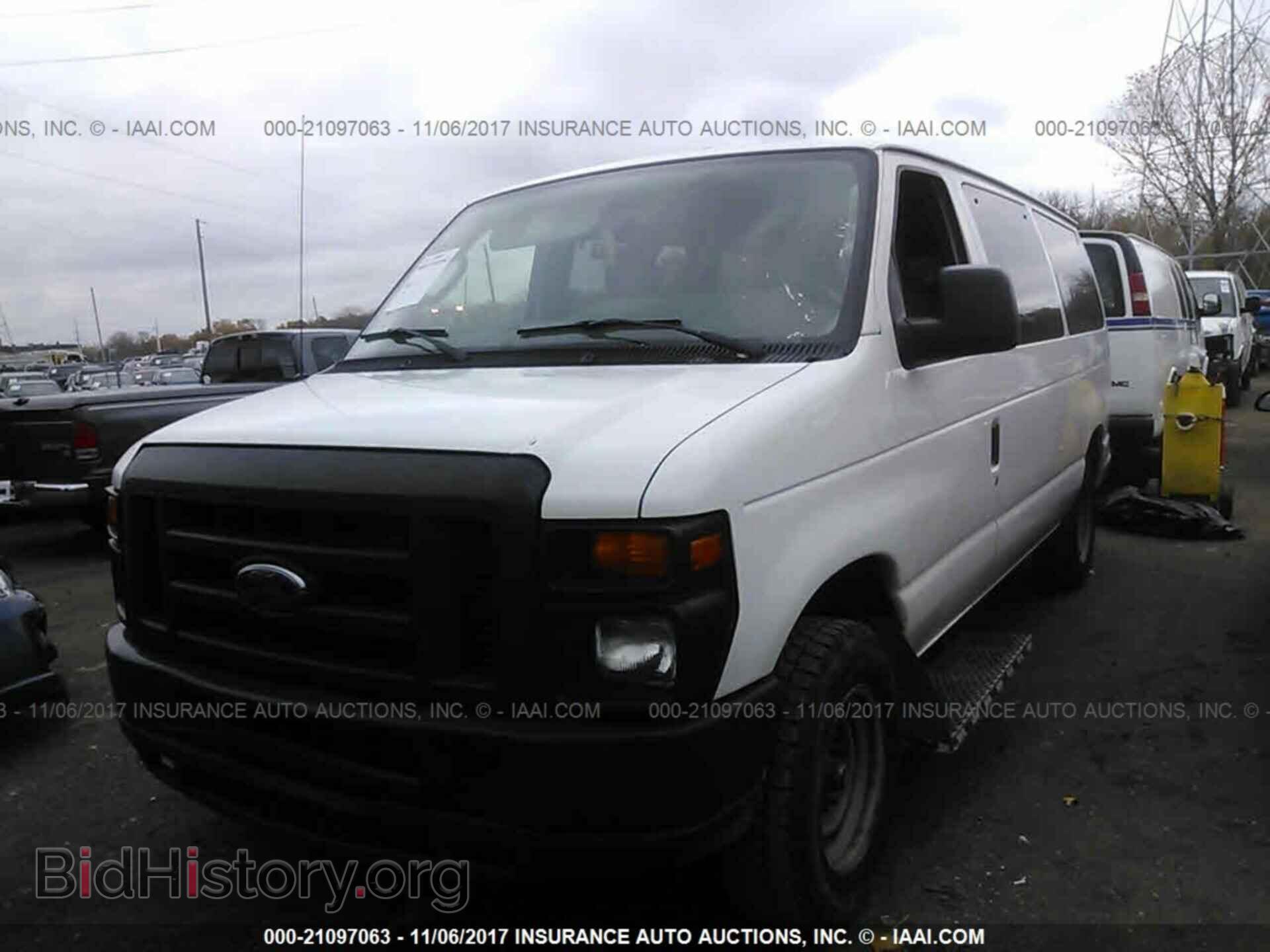 2013 Ford Econoline - VIN: 1FTNE1EW5DDA05378 - Фото 2
