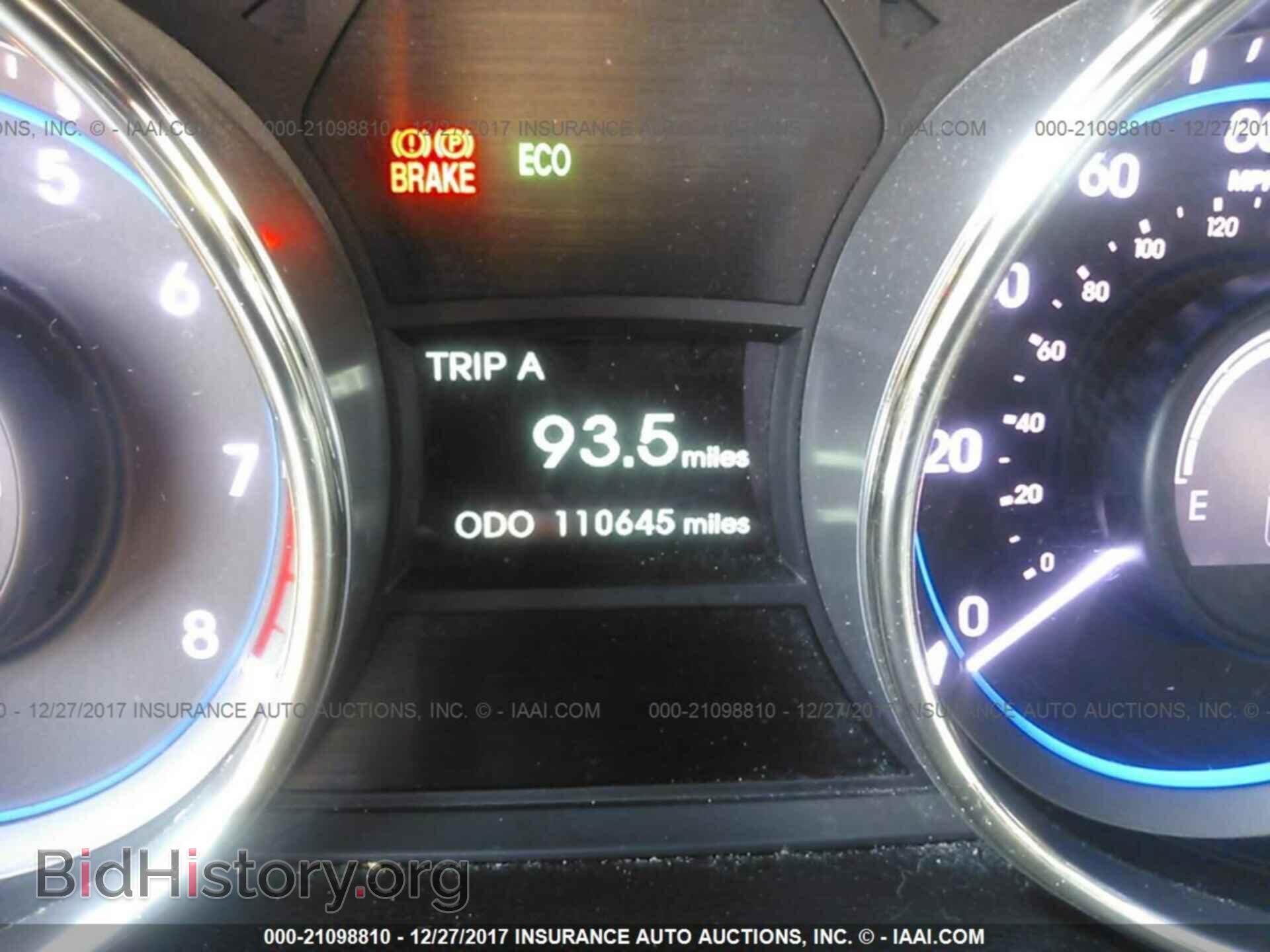 2012 Hyundai Sonata - VIN: 5NPEC4AC2CH421769 - Photo 7
