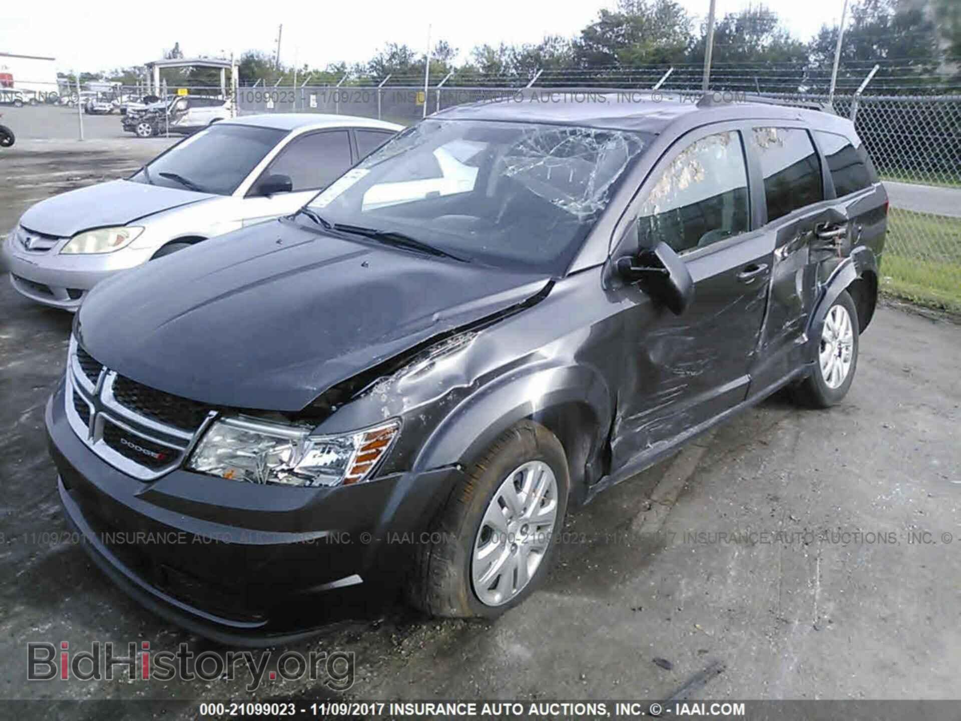 2017 Dodge Journey - VIN: 3C4PDCAB2HT577602 - Photo 2