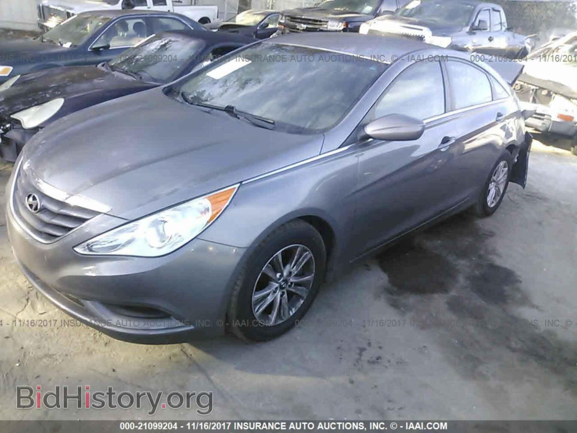 2012 Hyundai Sonata - VIN: 5NPEB4AC4CH349928 - Фото 2