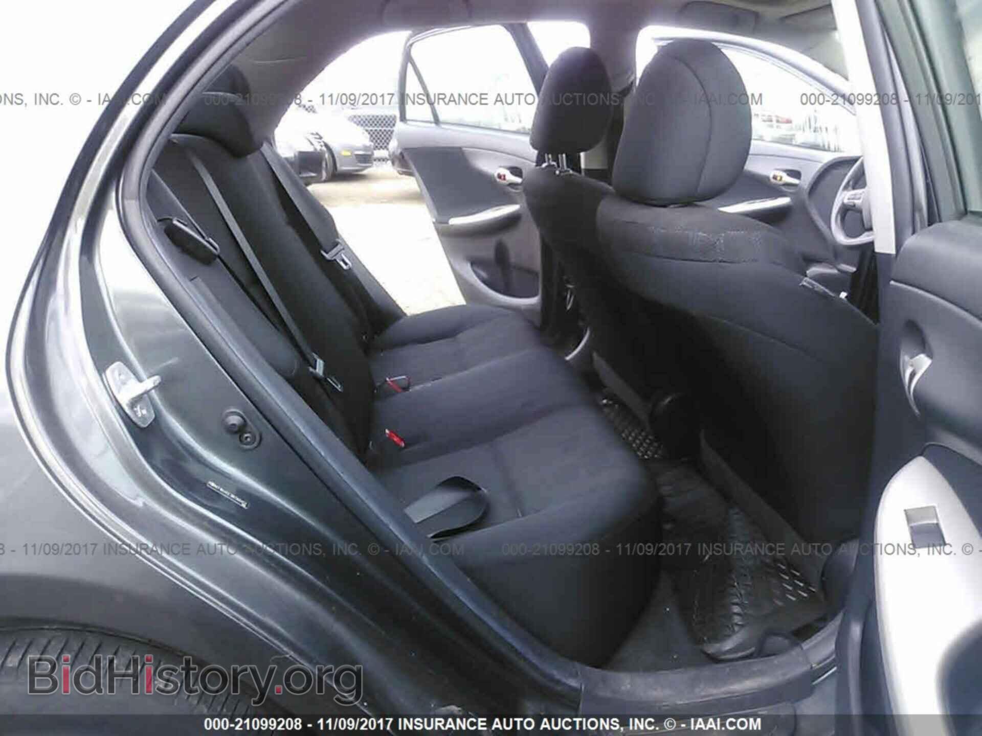 2011 Toyota Corolla - VIN: 2T1BU4EE3BC560452 - Photo 8