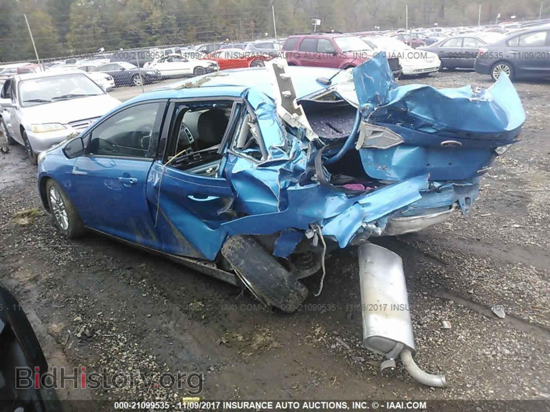 2012 Ford Focus - VIN: 1FAHP3F24CL395012 - Фото 3