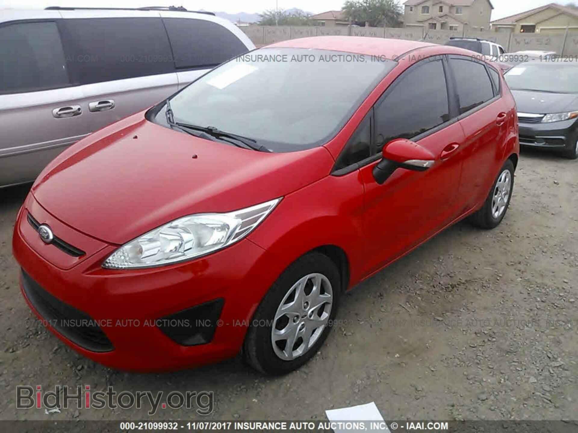 2013 Ford Fiesta - VIN: 3FADP4EJ6DM195181 - Фото 2