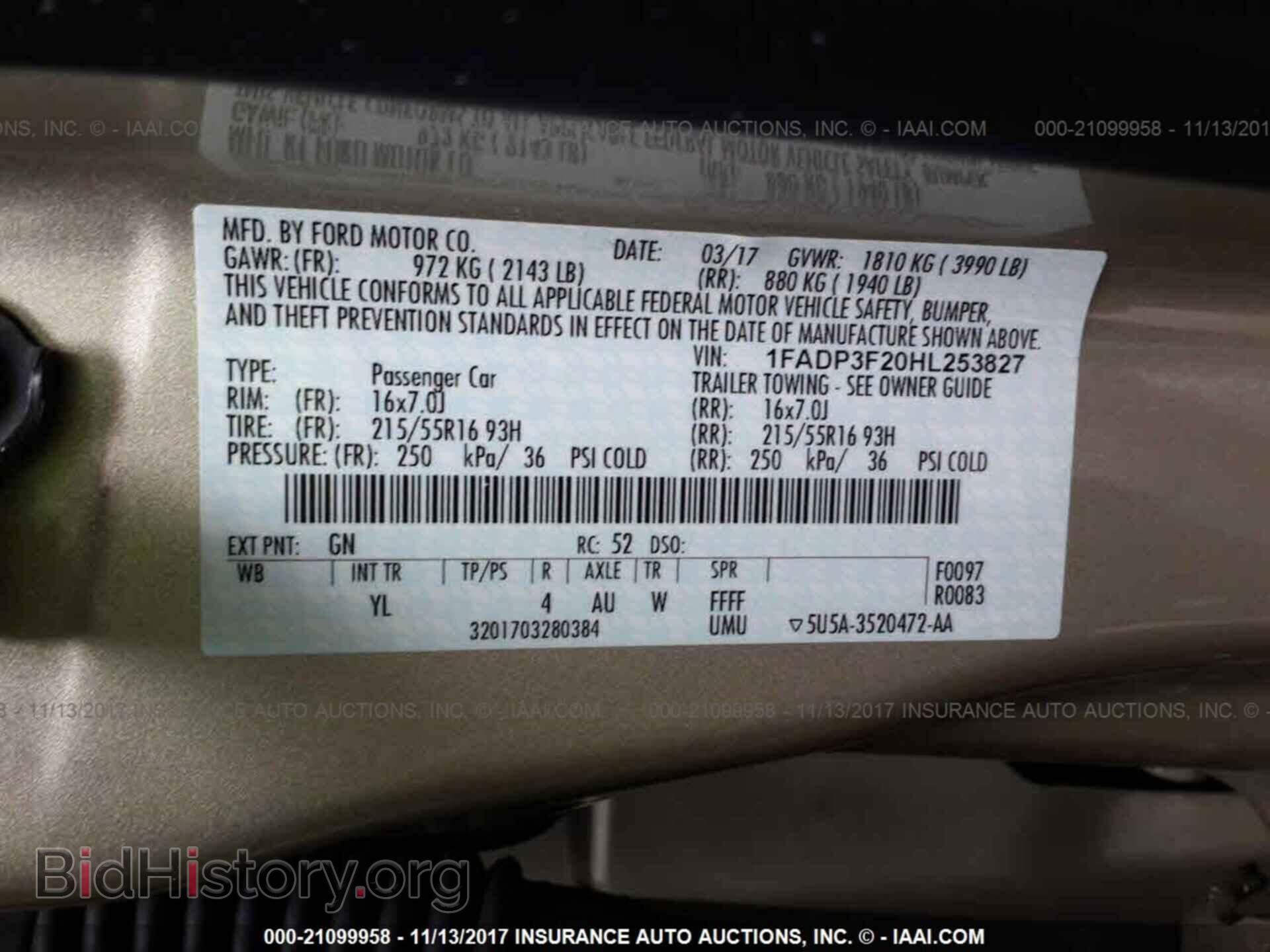 2017 Ford Focus - VIN: 1FADP3F20HL253827 - Photo 9