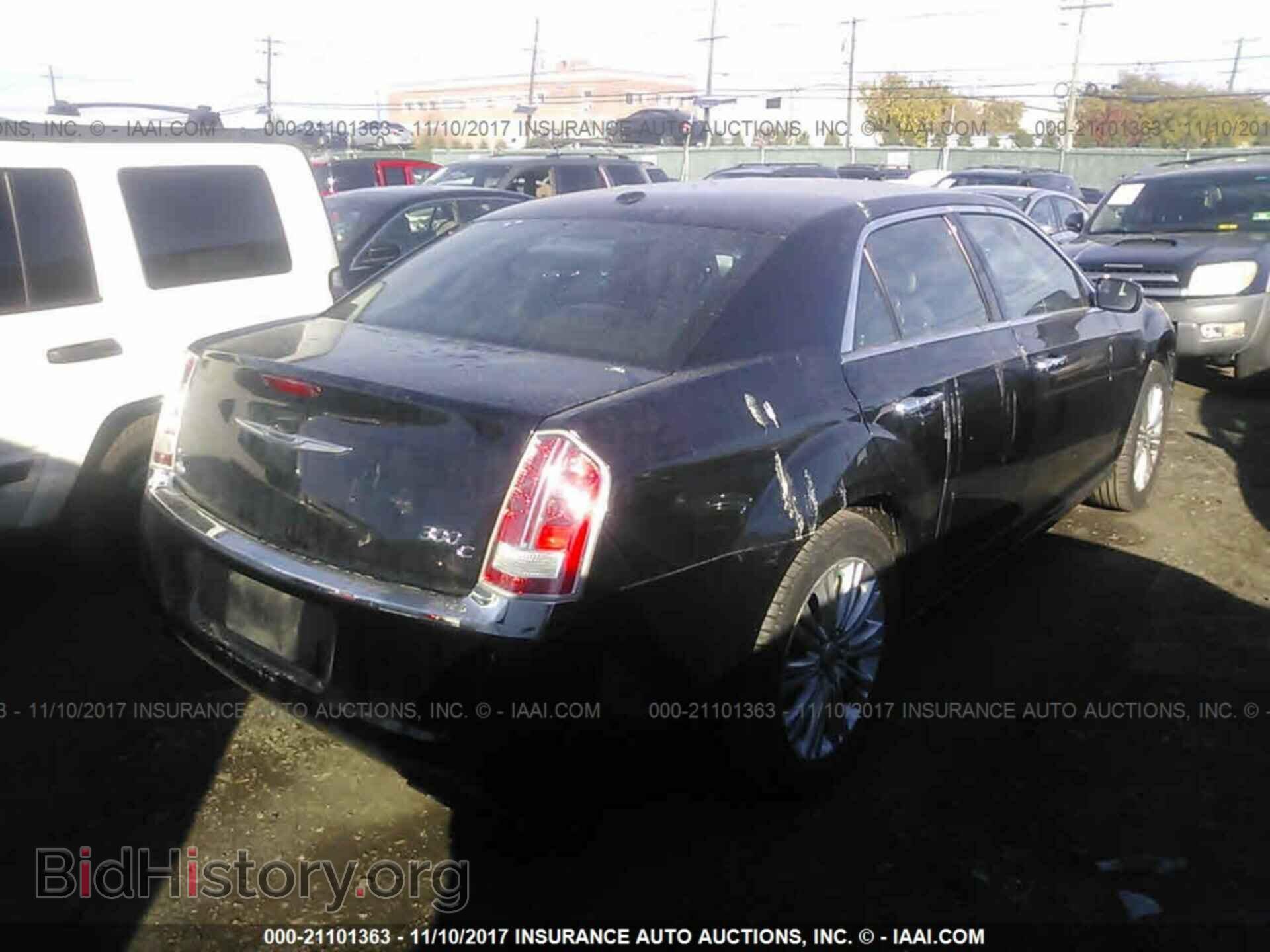 2014 Chrysler 300c - VIN: 2C3CCAKT9EH171533 - Фото 4