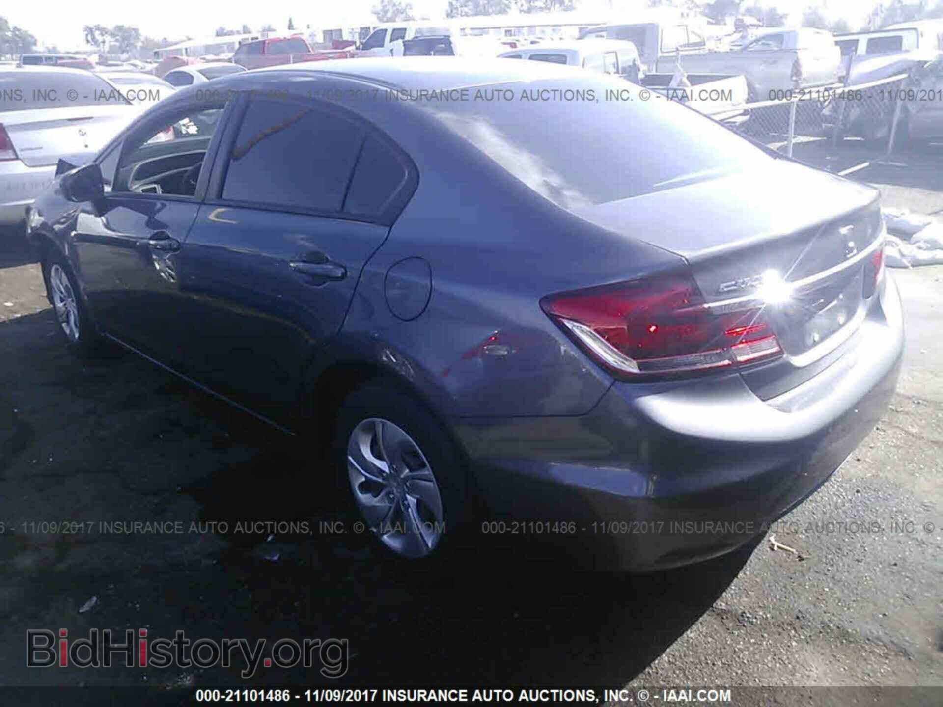 2014 Honda Civic - VIN: 19XFB2F5XEE225057 - Фото 3