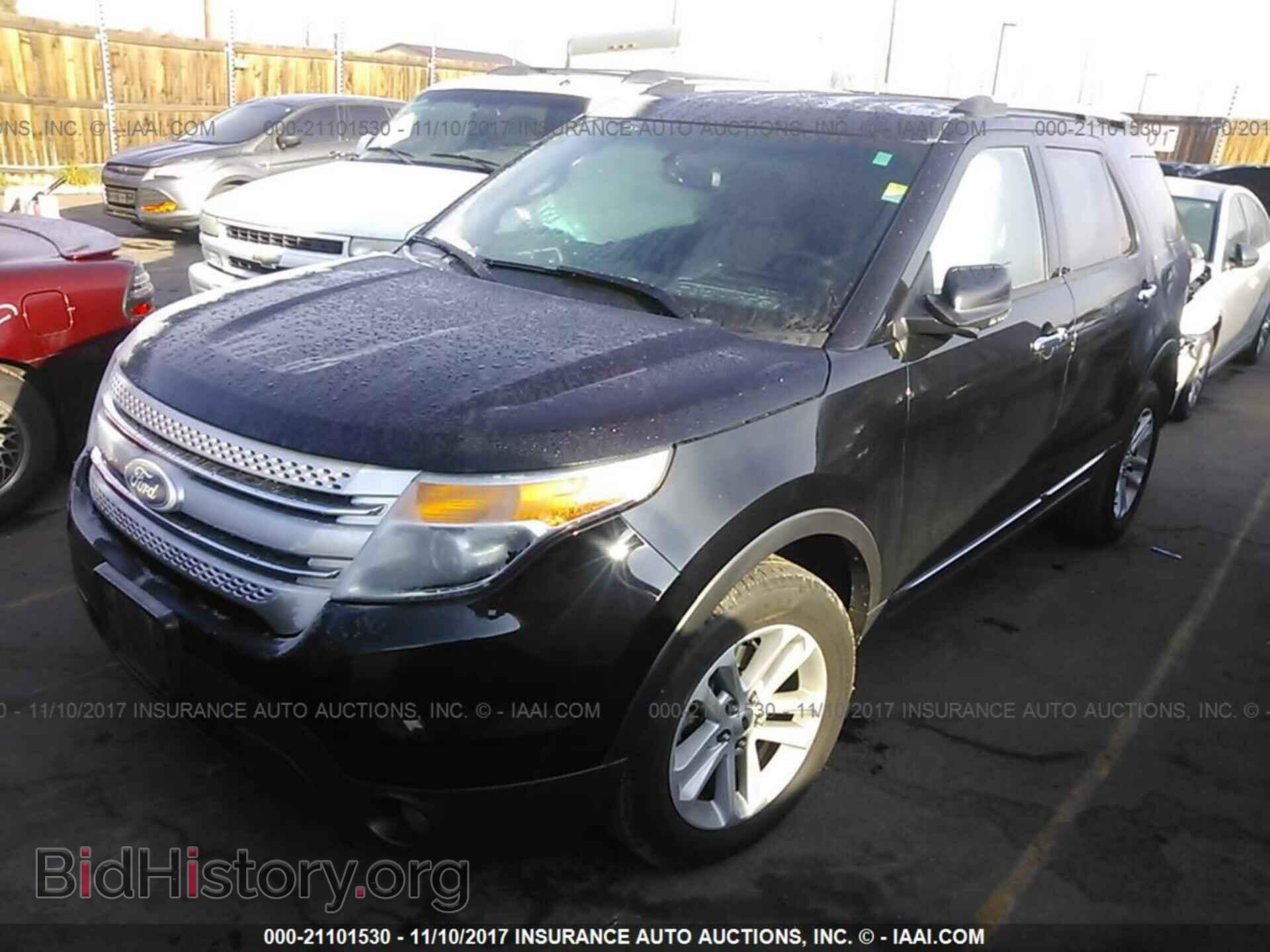 2013 Ford Explorer - VIN: 1FM5K8D81DGA99936 - Фото 2