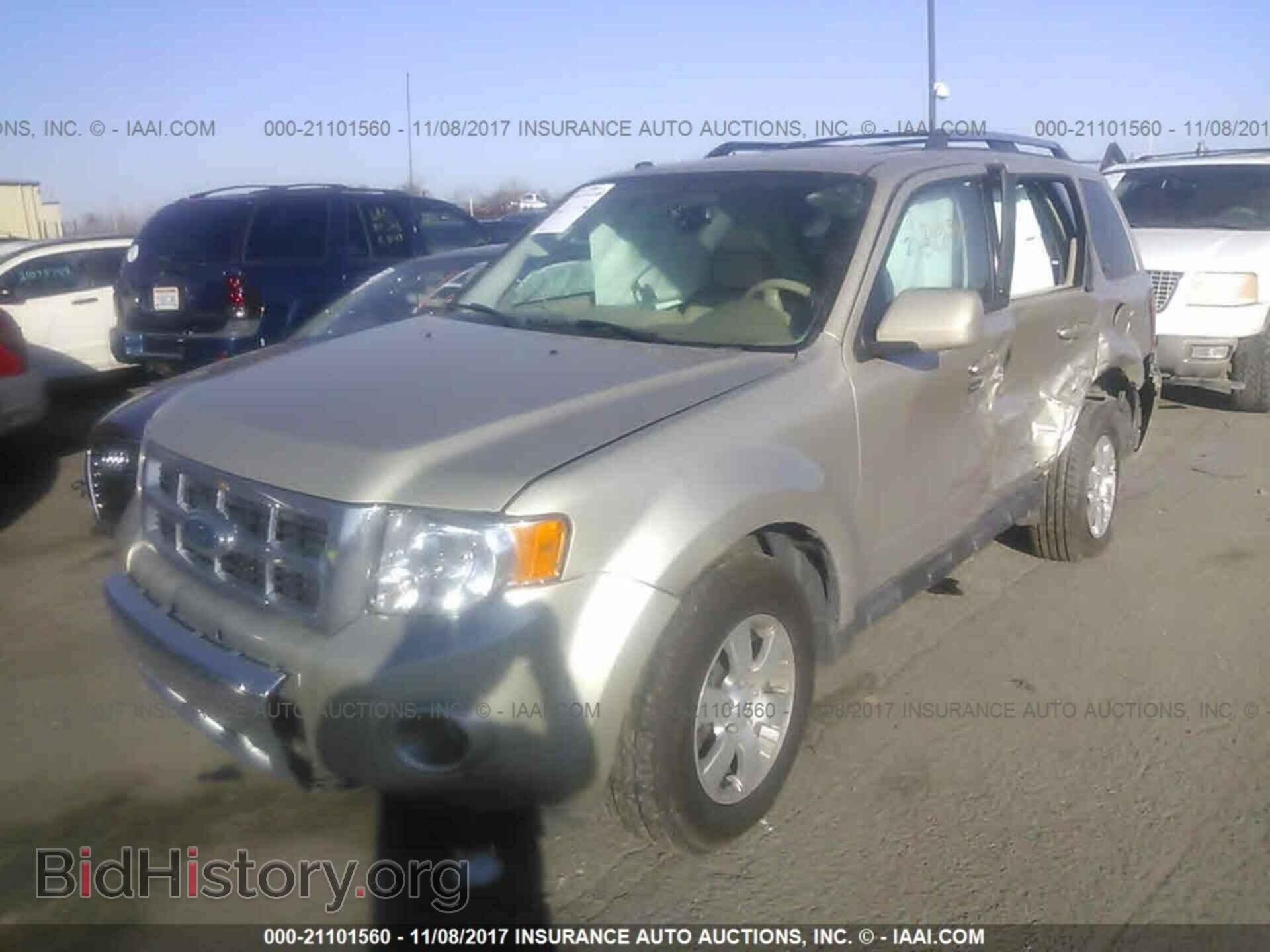 2012 Ford Escape - VIN: 1FMCU9EG7CKB17607 - Photo 2