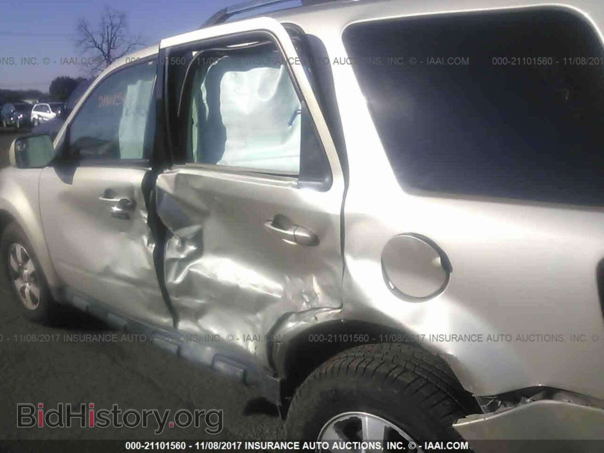 2012 Ford Escape - VIN: 1FMCU9EG7CKB17607 - Photo 6