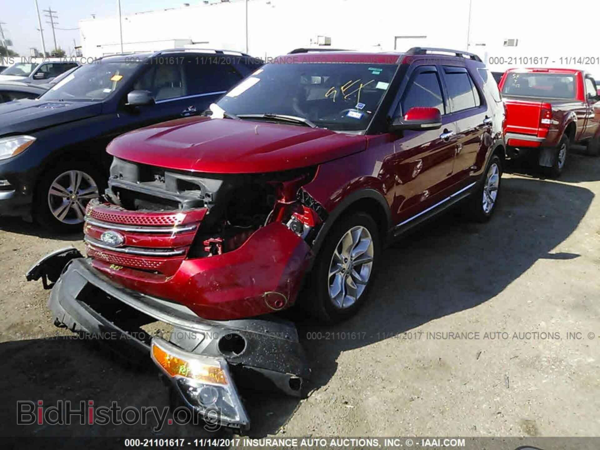 2012 Ford Explorer - VIN: 1FMHK8F87CGA83118 - Фото 2
