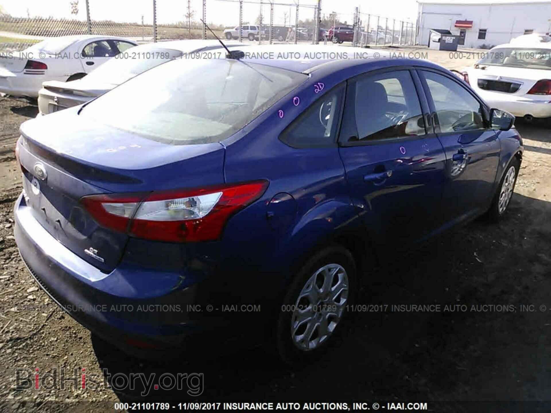 2012 Ford Focus - VIN: 1FAHP3F27CL403538 - Фото 4