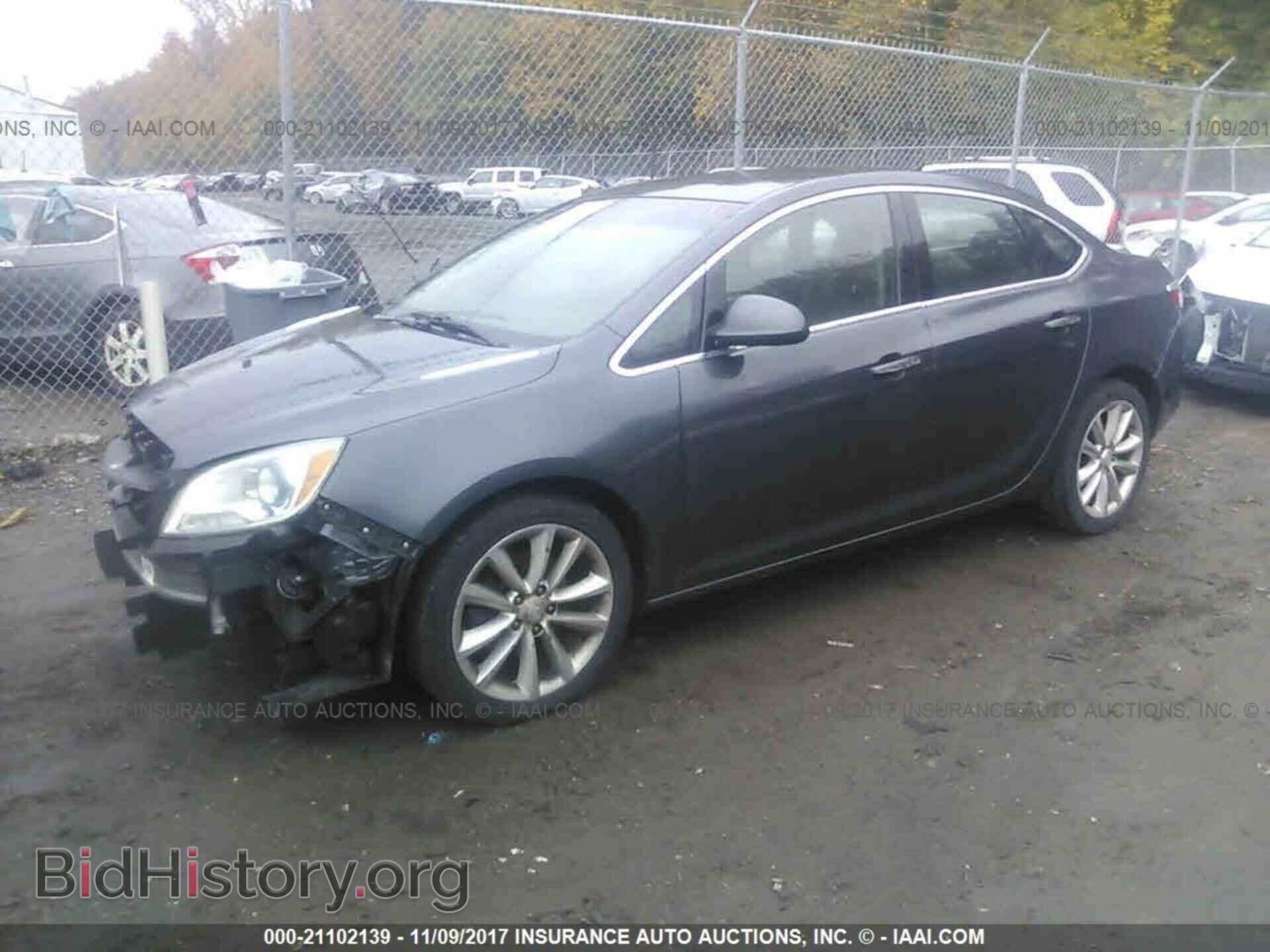 2012 Buick Verano - VIN: 1G4PP5SK2C4173680 - Photo 2