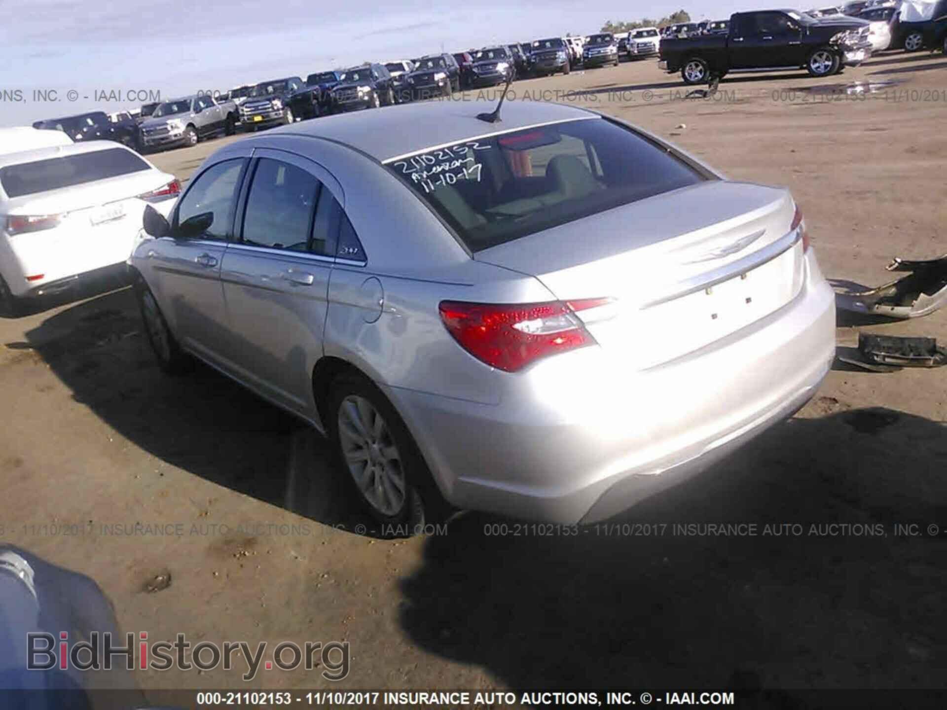 2012 Chrysler 200 - VIN: 1C3CCBBB8CN131137 - Photo 3