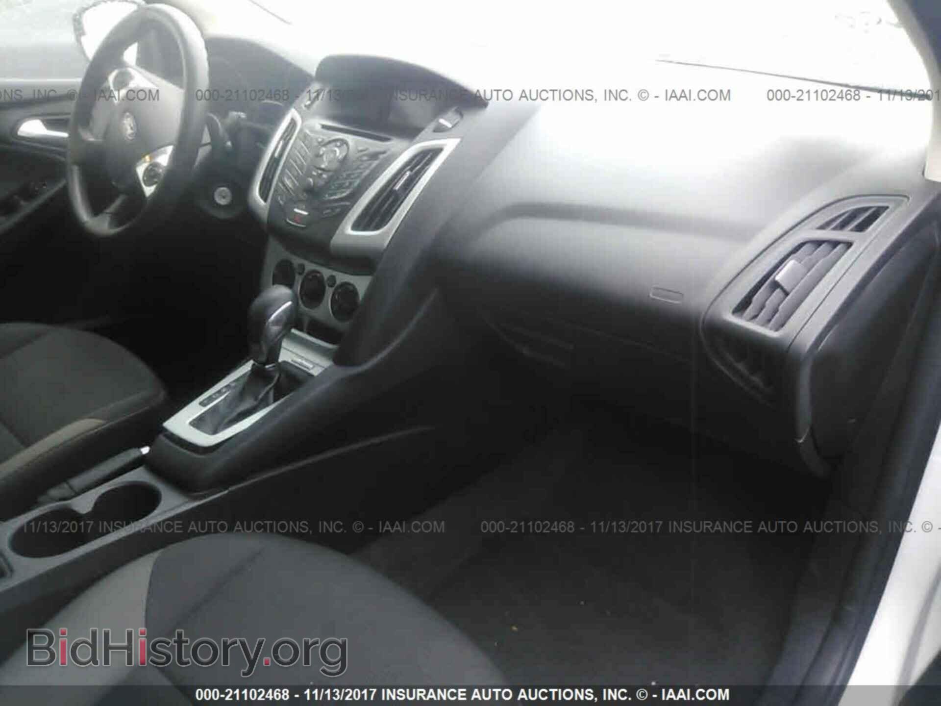 2014 Ford Focus - VIN: 1FADP3K26EL322800 - Photo 5