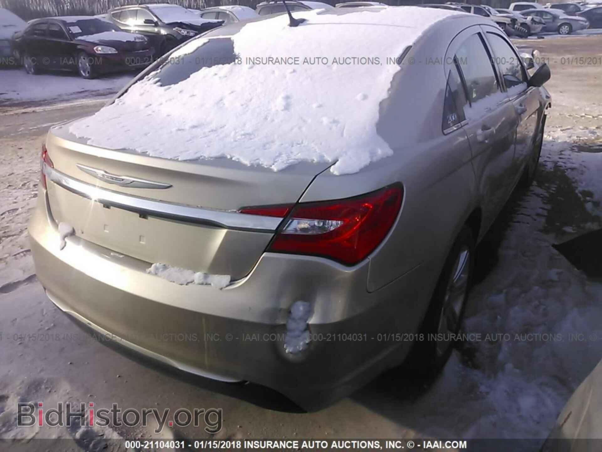 2013 Chrysler 200 - VIN: 1C3CCBBB4DN696146 - Фото 4
