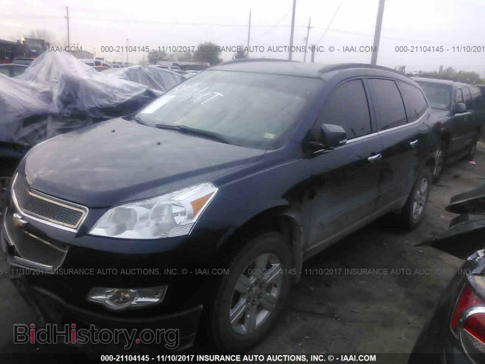 2012 Chevrolet Traverse - VIN: 1GNKRGED6CJ201765 - Фото 2