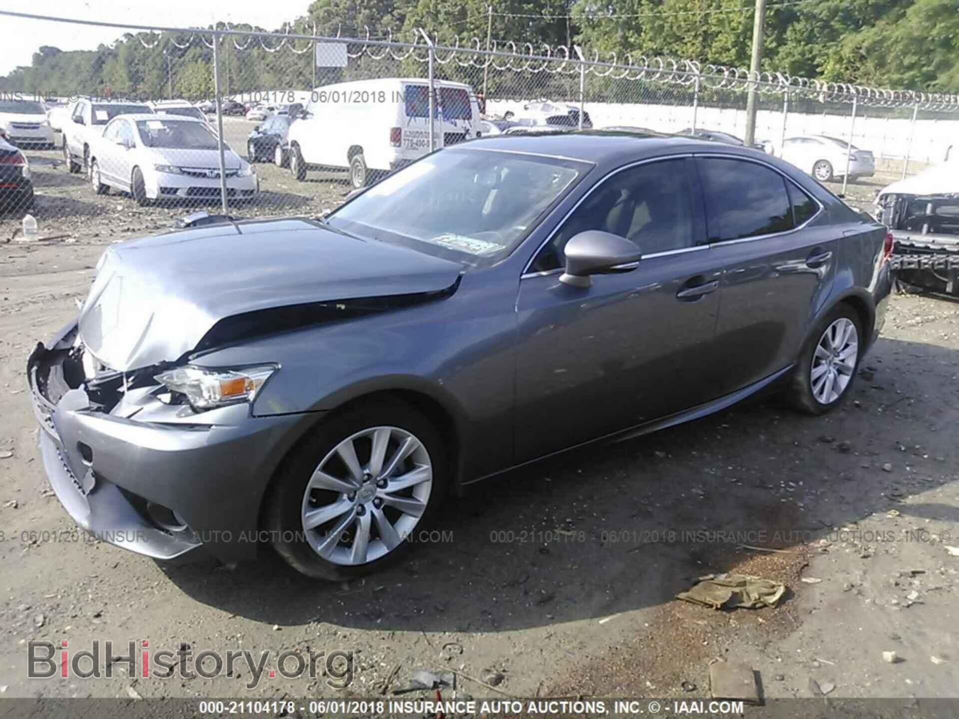 2014 Lexus Is - VIN: JTHBF1D29E5040532 - Photo 2