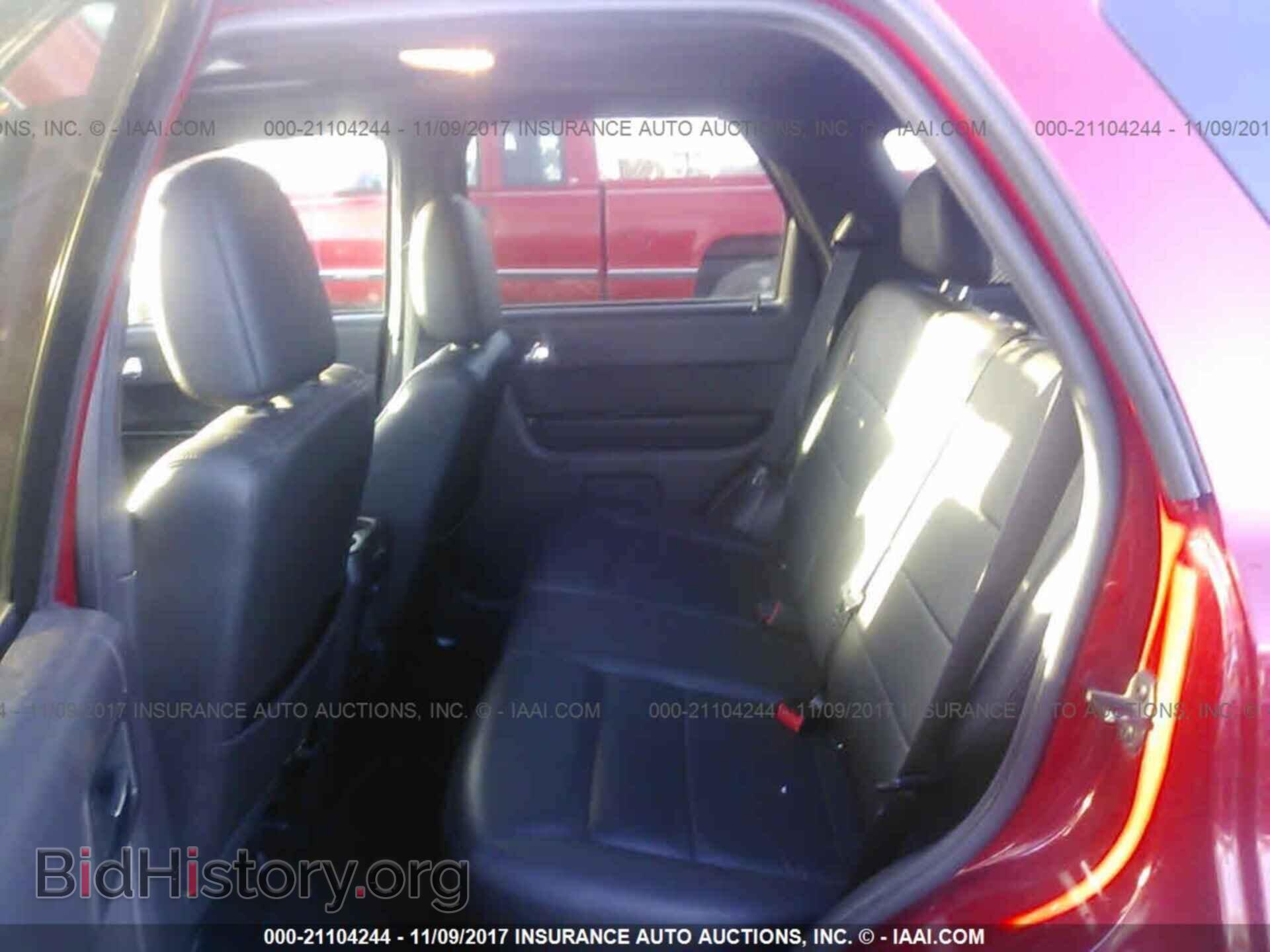 2011 Ford Escape - VIN: 1FMCU9EG7BKA37321 - Photo 8