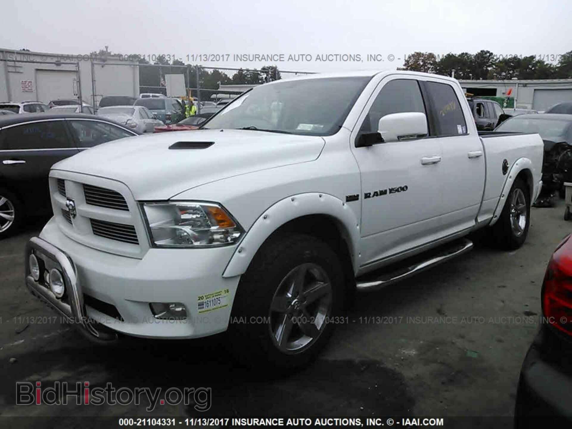 2011 Dodge Ram 1500 - VIN: 1D7RV1GT8BS523603 - Фото 2