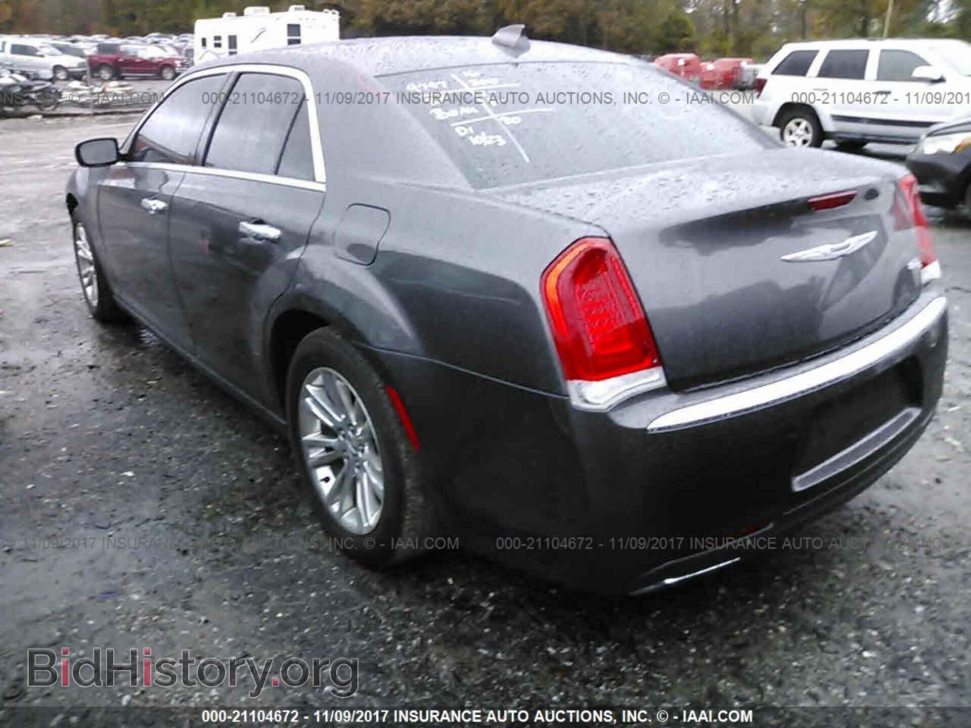 2016 Chrysler 300c - VIN: 2C3CCAEG8GH342421 - Фото 3
