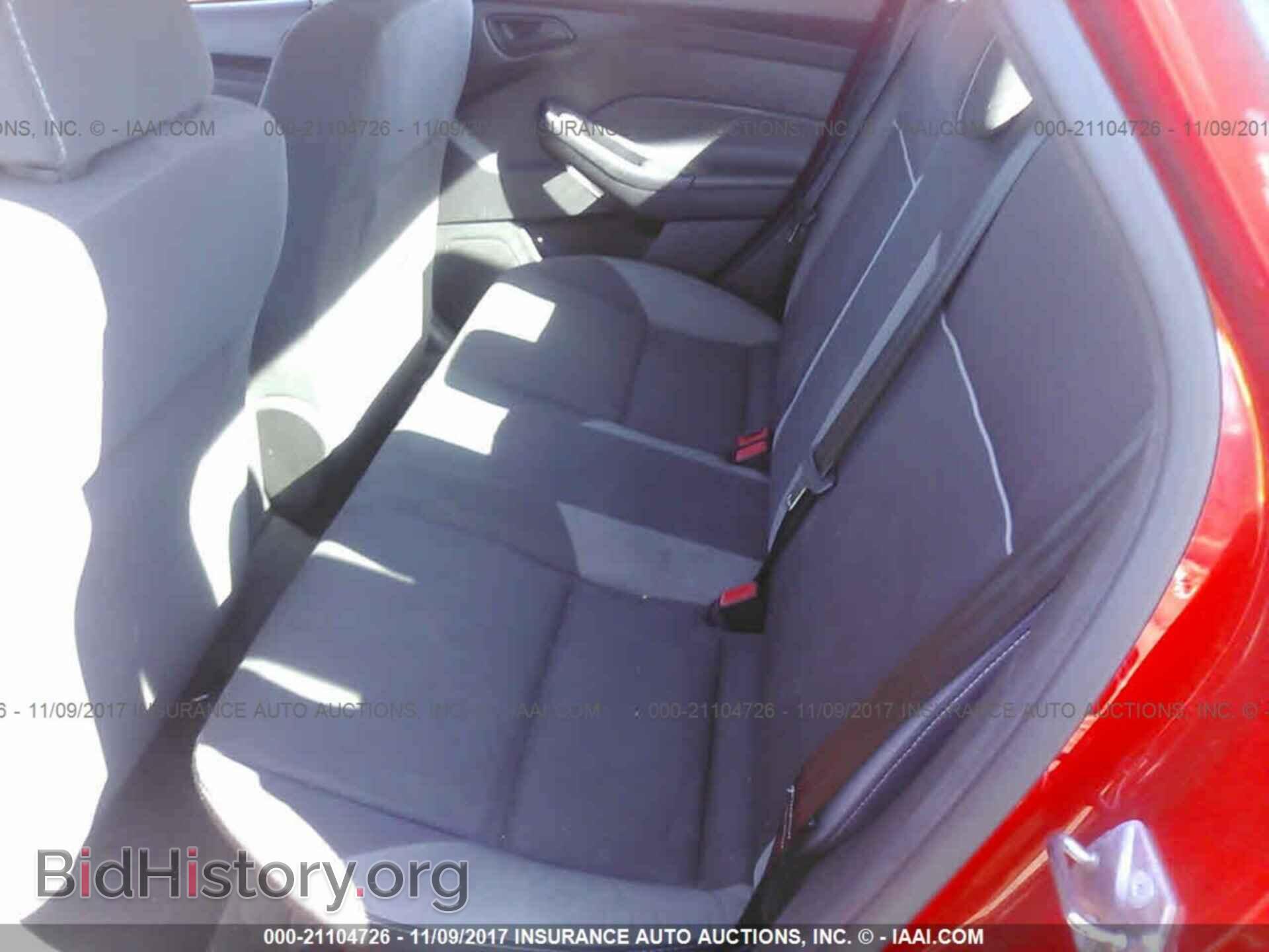 2012 Ford Focus - VIN: 1FAHP3F26CL430729 - Photo 8