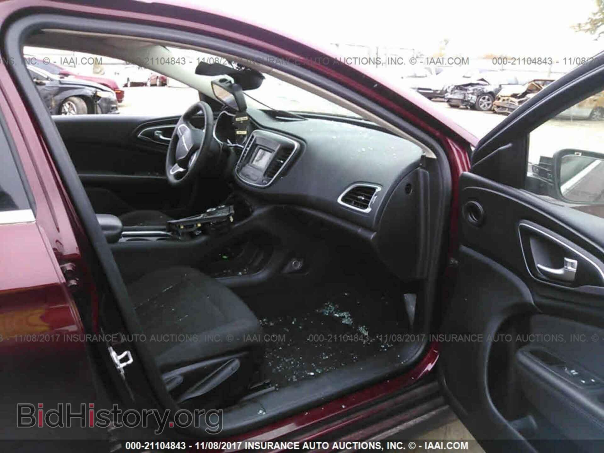 2015 Chrysler 200 - VIN: 1C3CCCAB5FN752718 - Photo 5