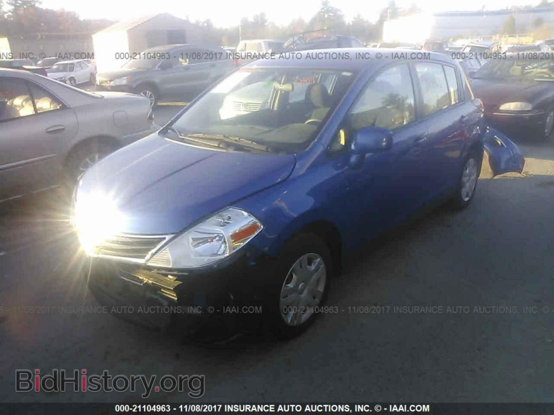 2011 Nissan Versa - VIN: 3N1BC1CP6BL409384 - Фото 2