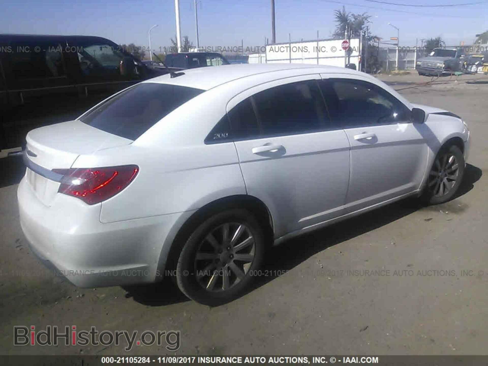 2012 Chrysler 200 - VIN: 1C3CCBBB4CN129451 - Фото 4