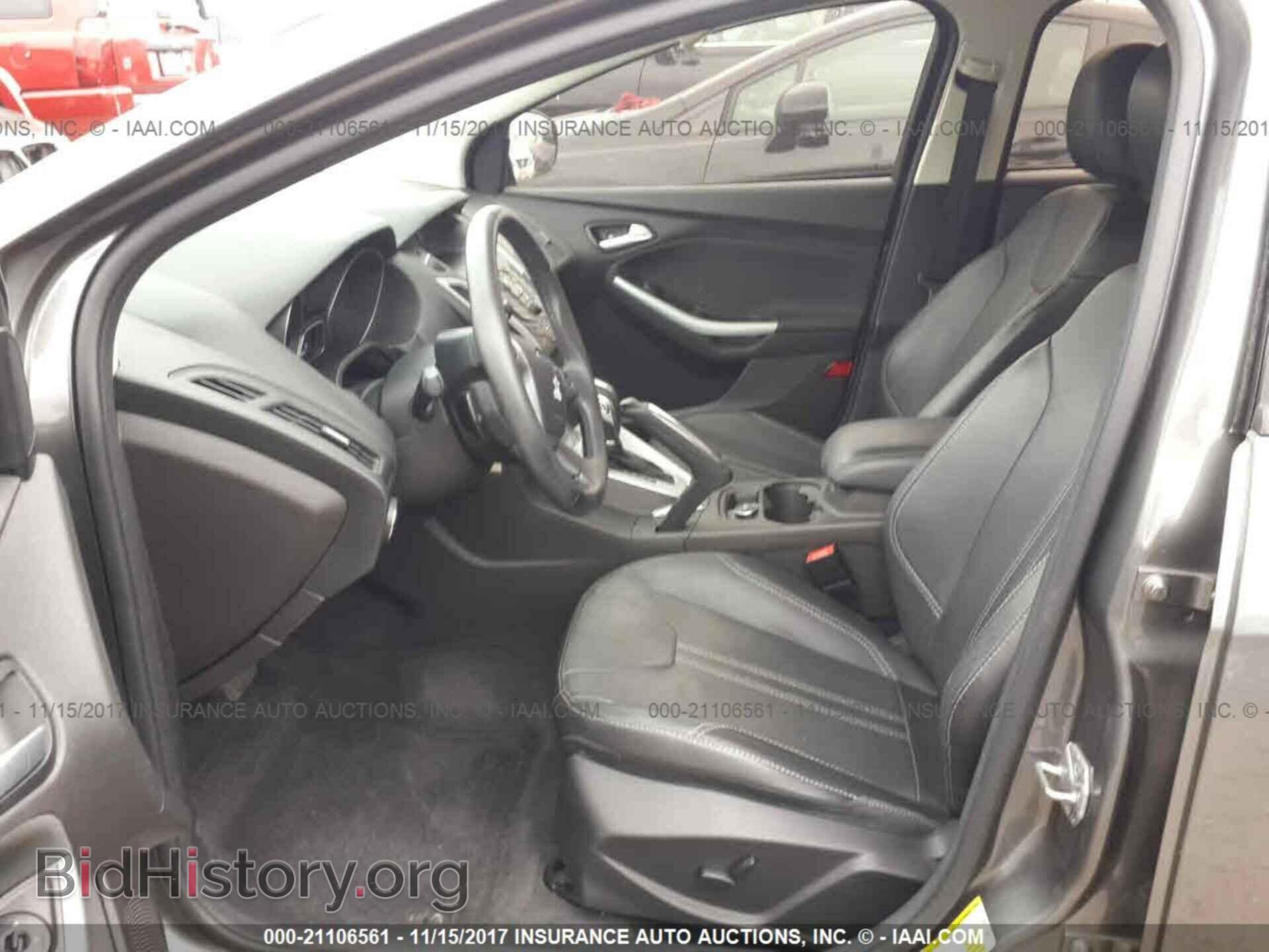 2014 Ford Focus - VIN: 1FADP3F24EL122931 - Photo 5