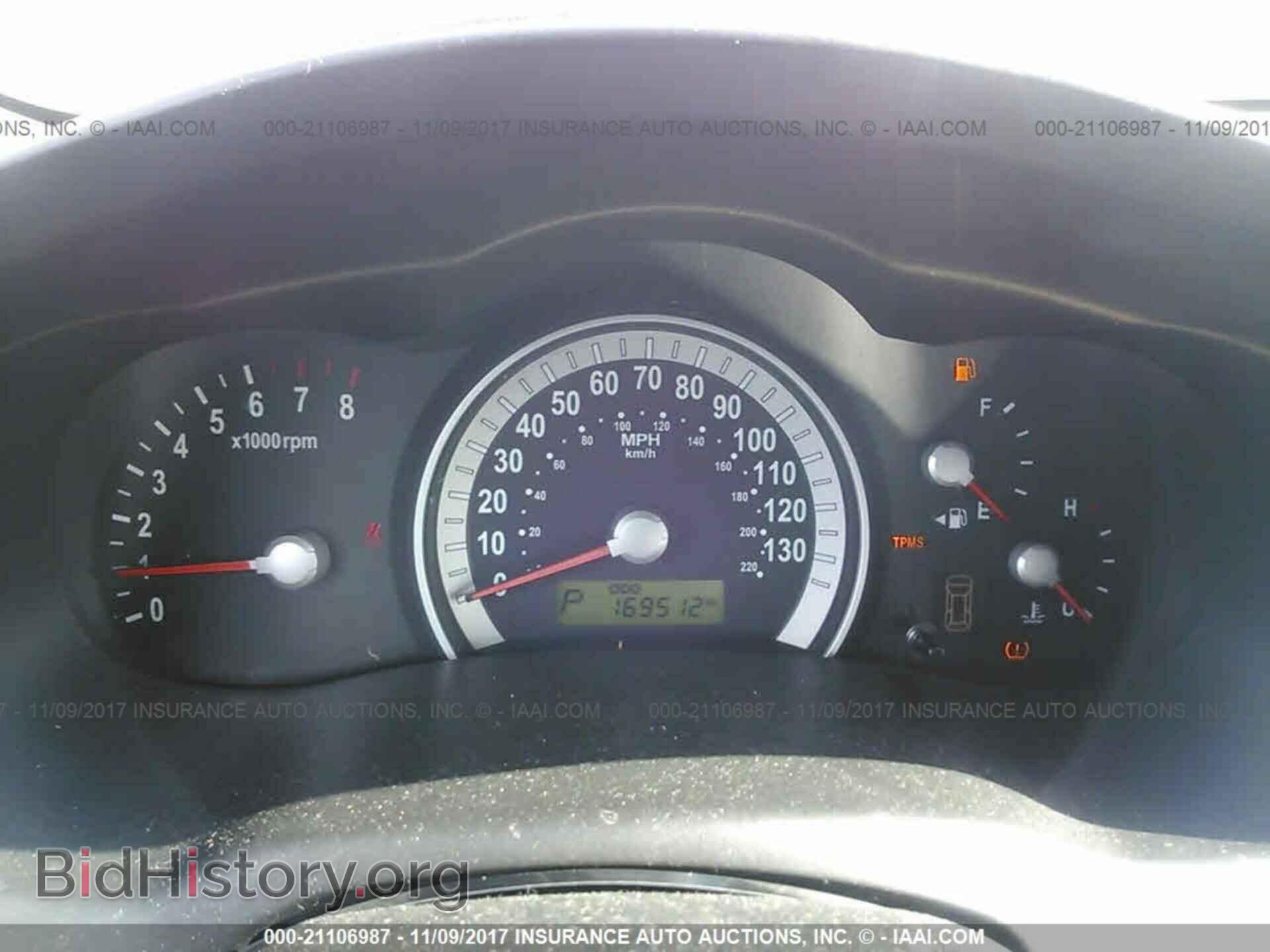 2007 HYUNDAI ENTOURAGE - VIN: KNDMC233976020006 - Фото 7