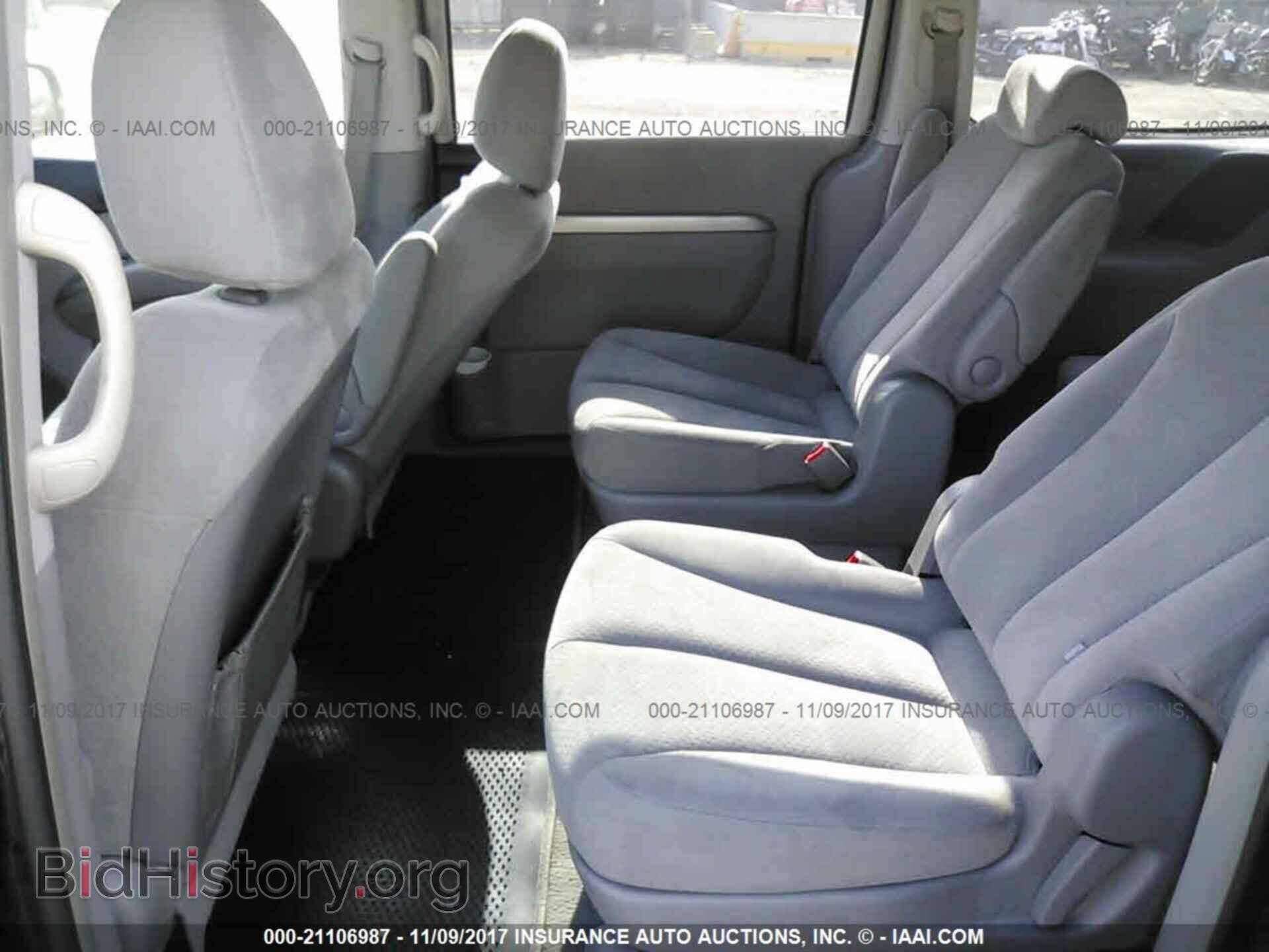 2007 HYUNDAI ENTOURAGE - VIN: KNDMC233976020006 - Фото 8