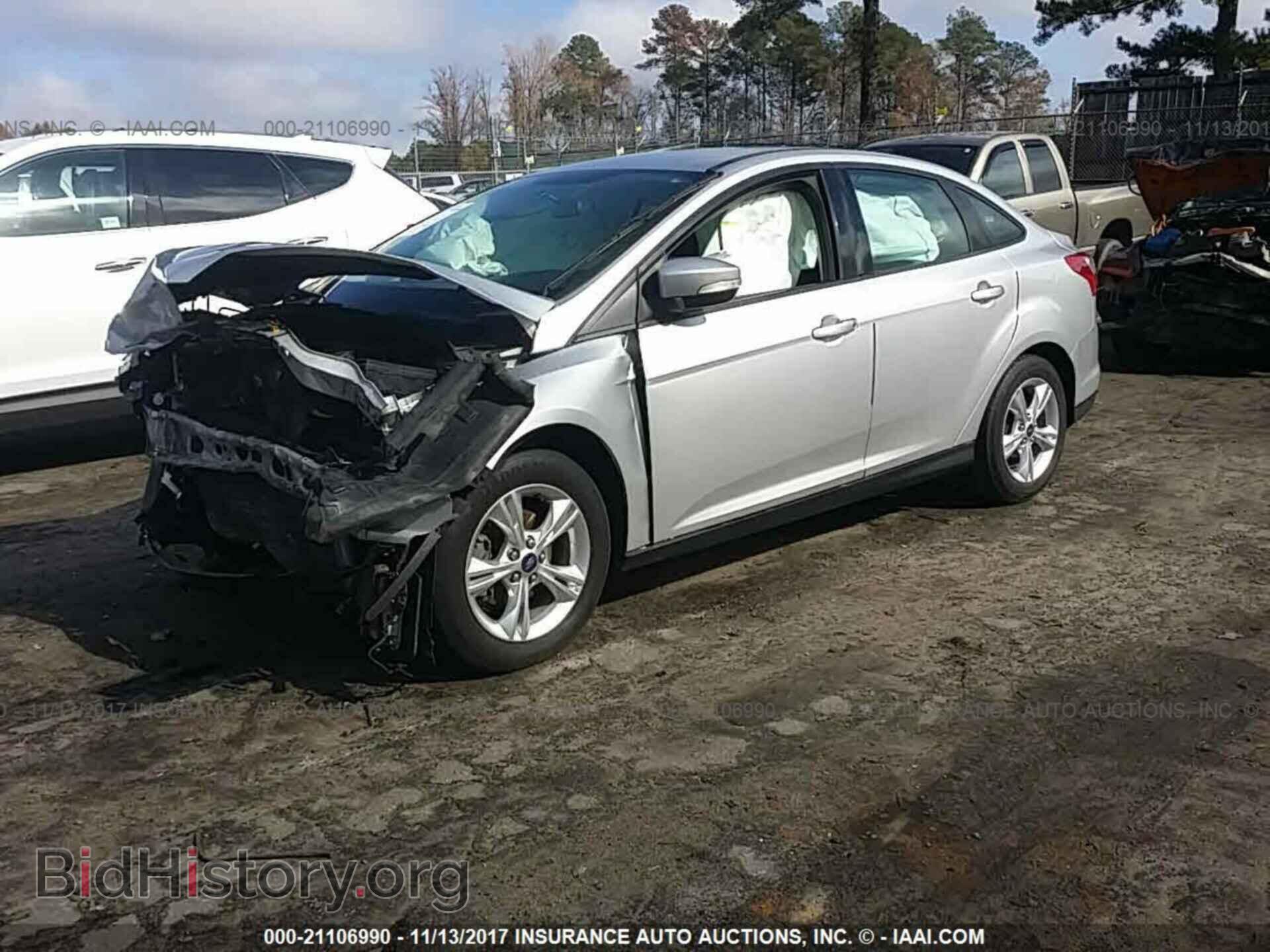2014 Ford Focus - VIN: 1FADP3F21EL151576 - Photo 2