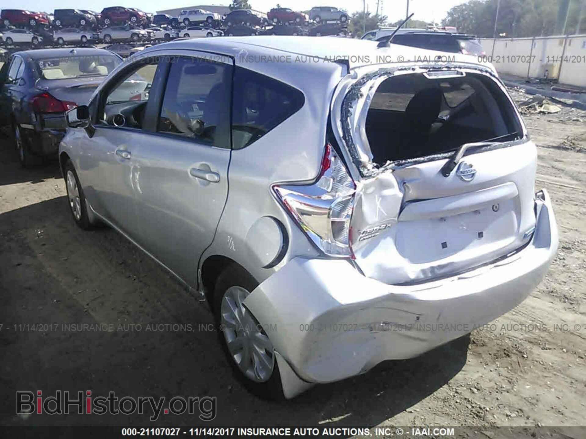 2015 Nissan Versa note - VIN: 3N1CE2CP6FL360701 - Фото 3