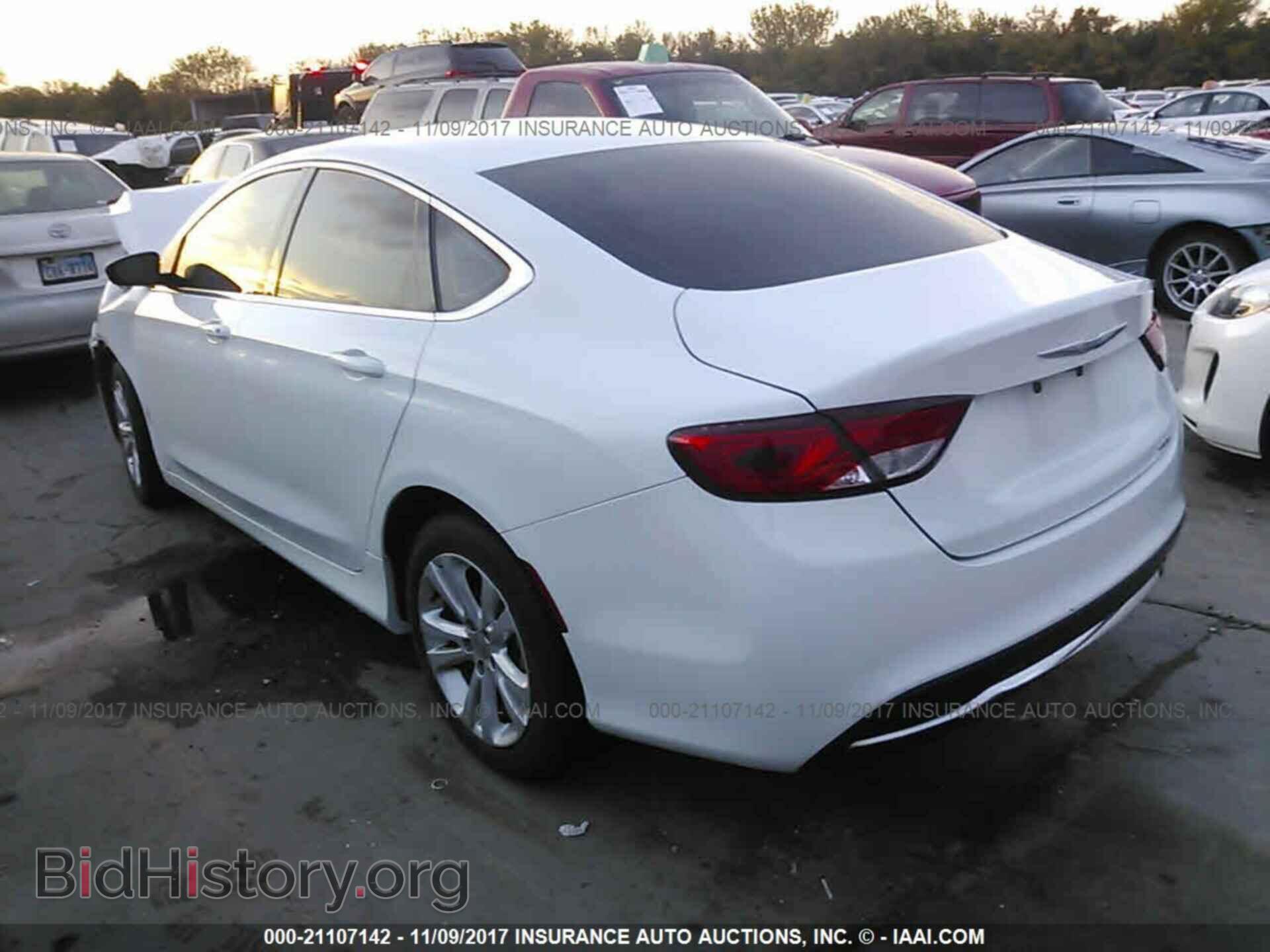 2015 Chrysler 200 - VIN: 1C3CCCABXFN712280 - Фото 3