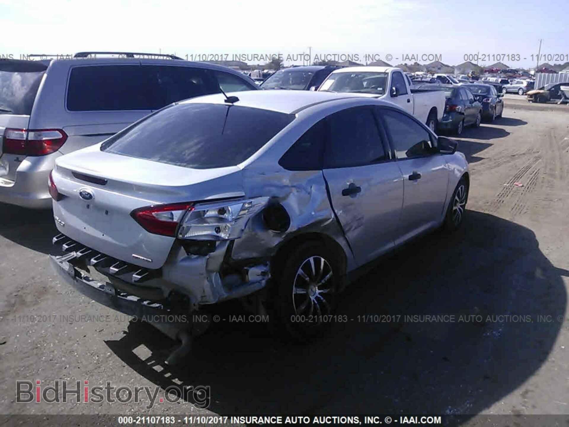 2014 Ford Focus - VIN: 1FADP3E20EL430065 - Photo 4