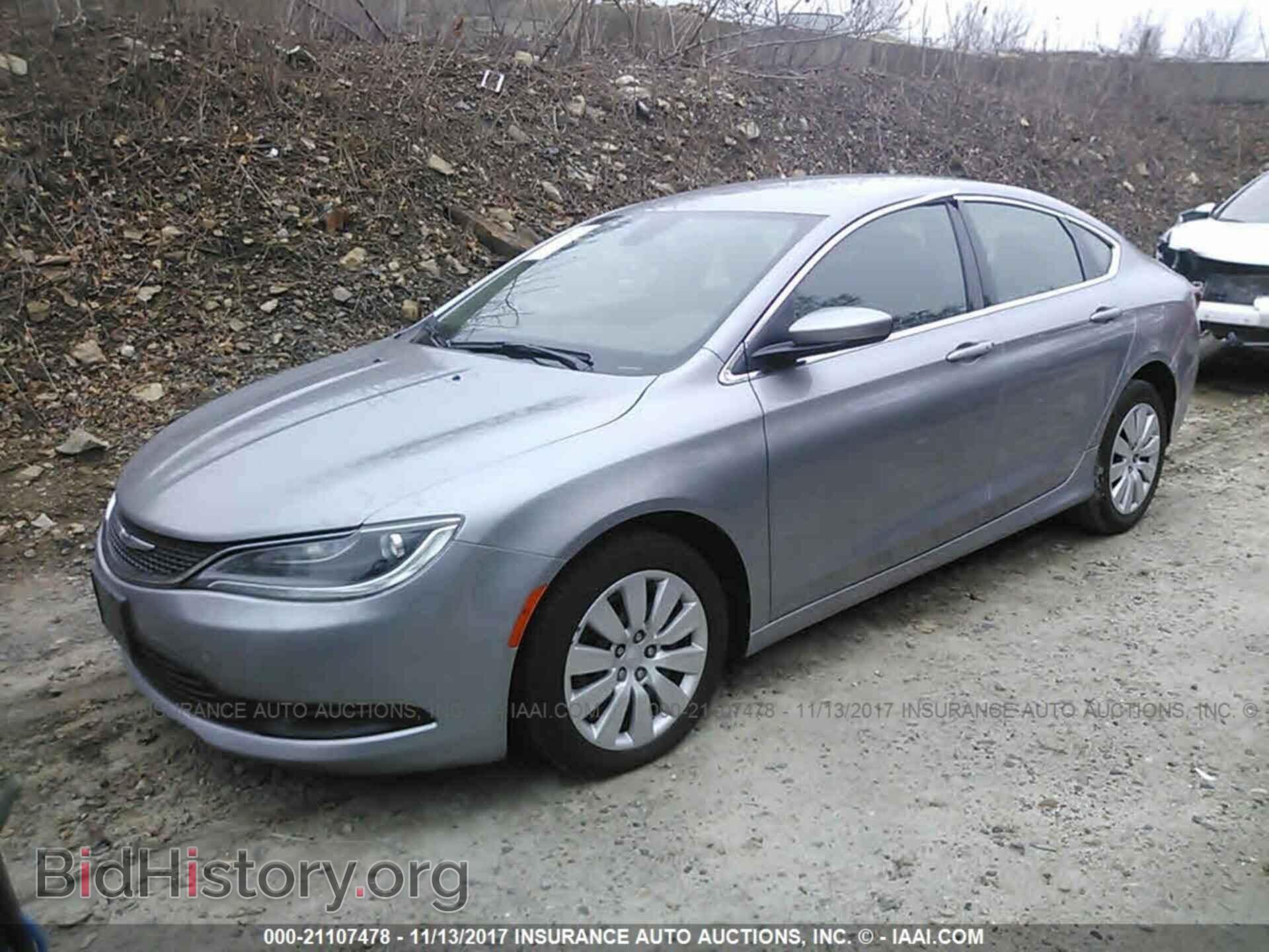 2016 Chrysler 200 - VIN: 1C3CCCFB1GN171498 - Photo 2