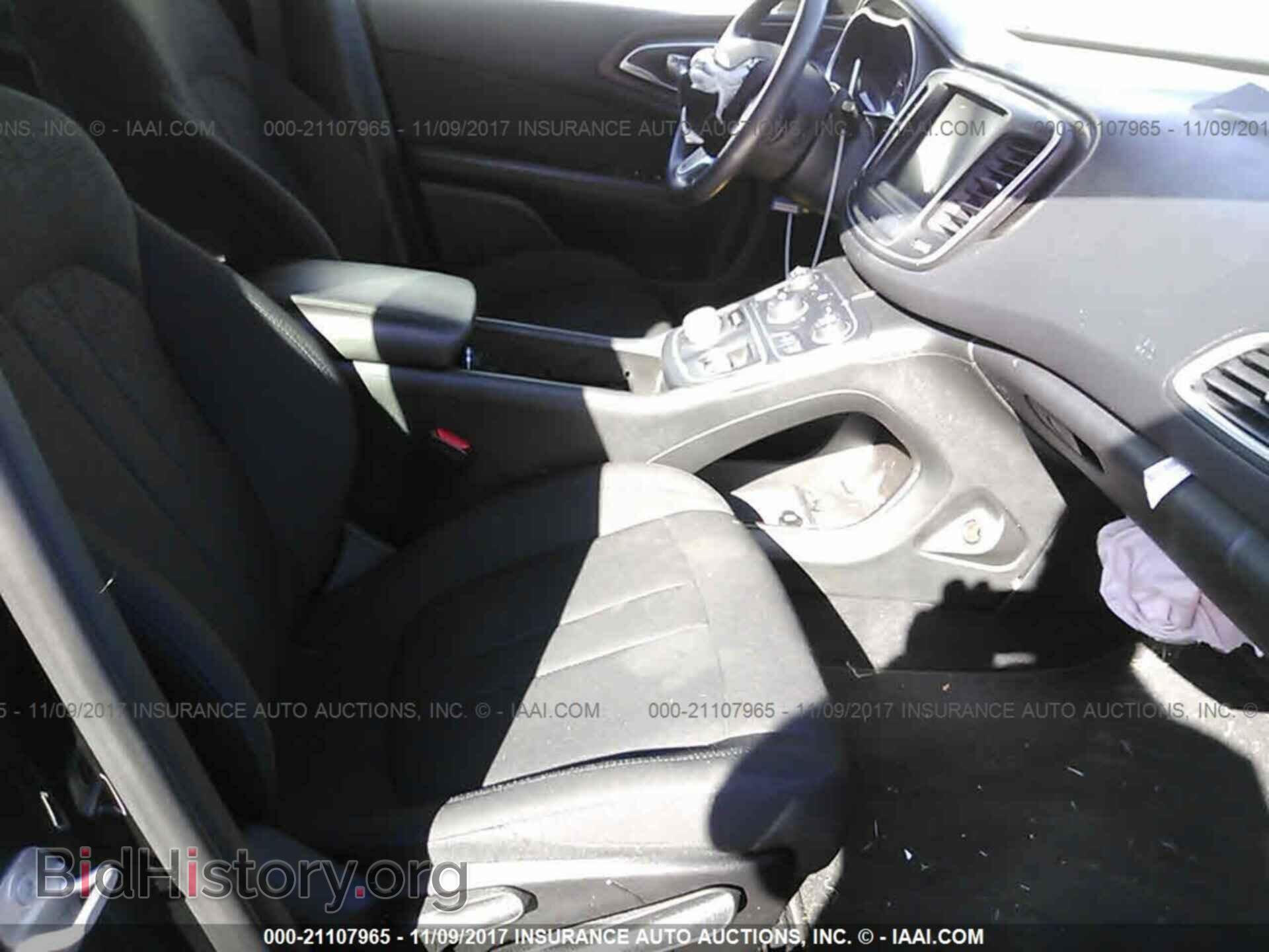 2015 Chrysler 200 - VIN: 1C3CCCAB8FN710852 - Photo 5