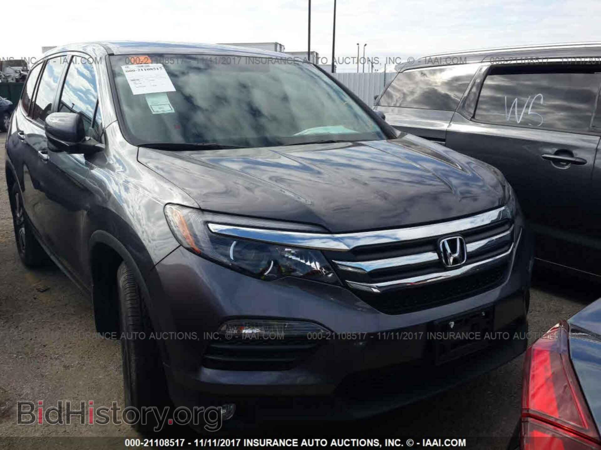 2017 Honda Pilot - VIN: 5FNYF5H75HB016885 - Photo 6