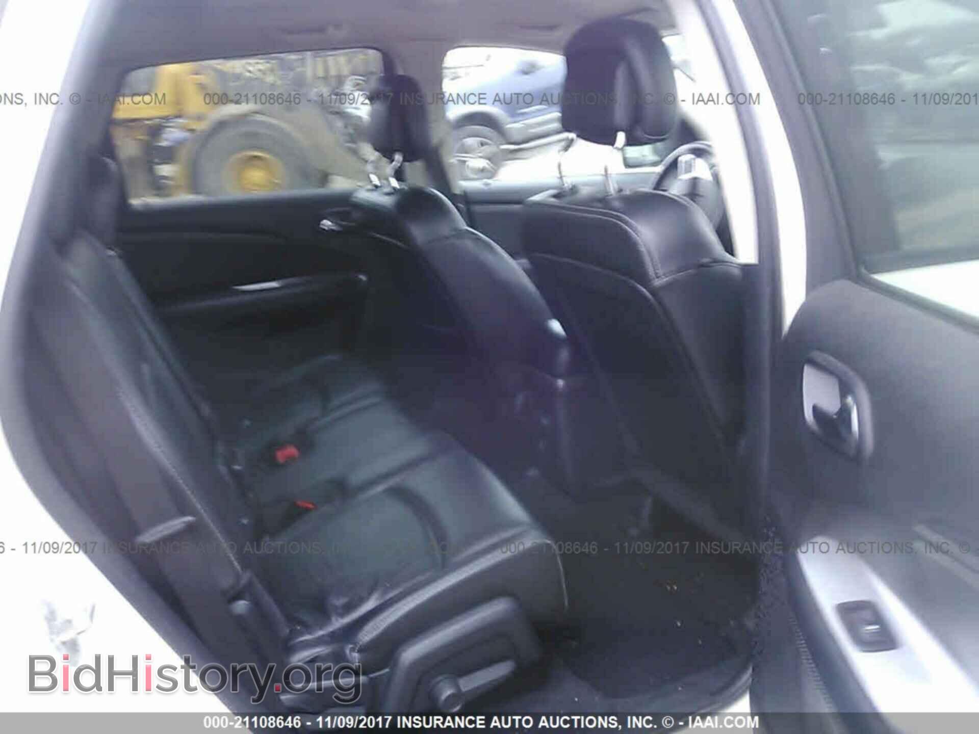 2011 Dodge Journey - VIN: 3D4PH6FG6BT570575 - Фото 8