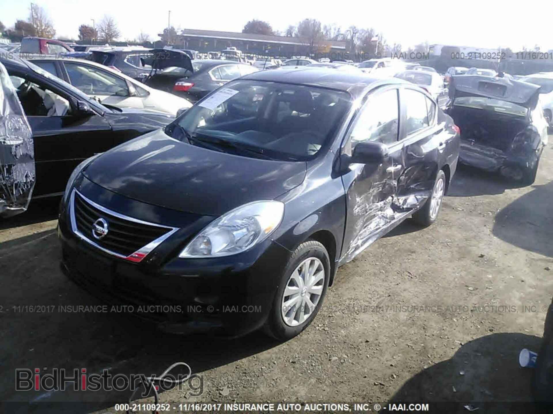 2012 Nissan Versa - VIN: 3N1CN7AP9CL902238 - Фото 2