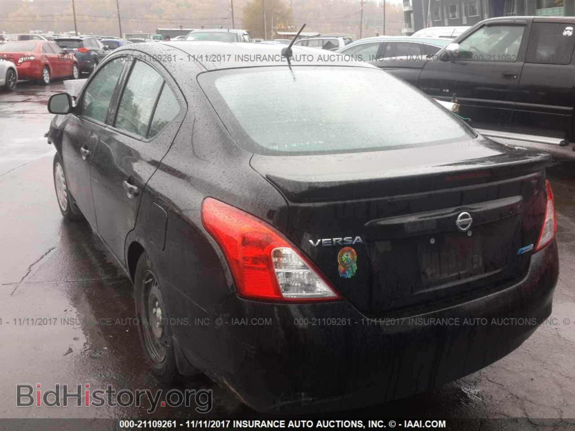 2014 Nissan Versa - VIN: 3N1CN7AP9EL805754 - Фото 3