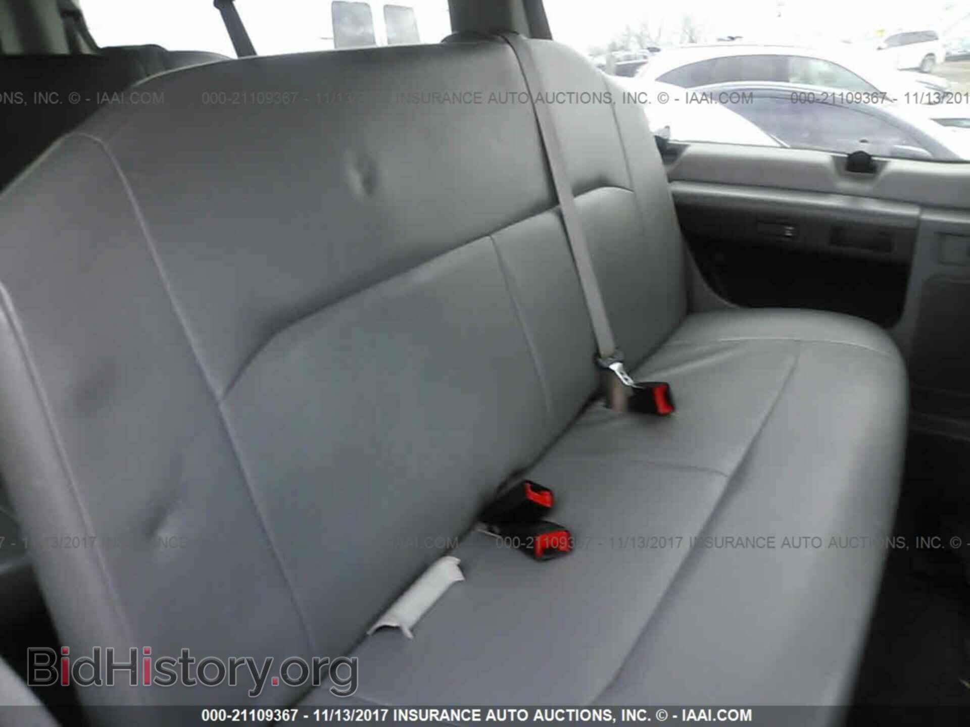 2013 Ford Econoline - VIN: 1FBNE3BL1DDA04142 - Фото 8