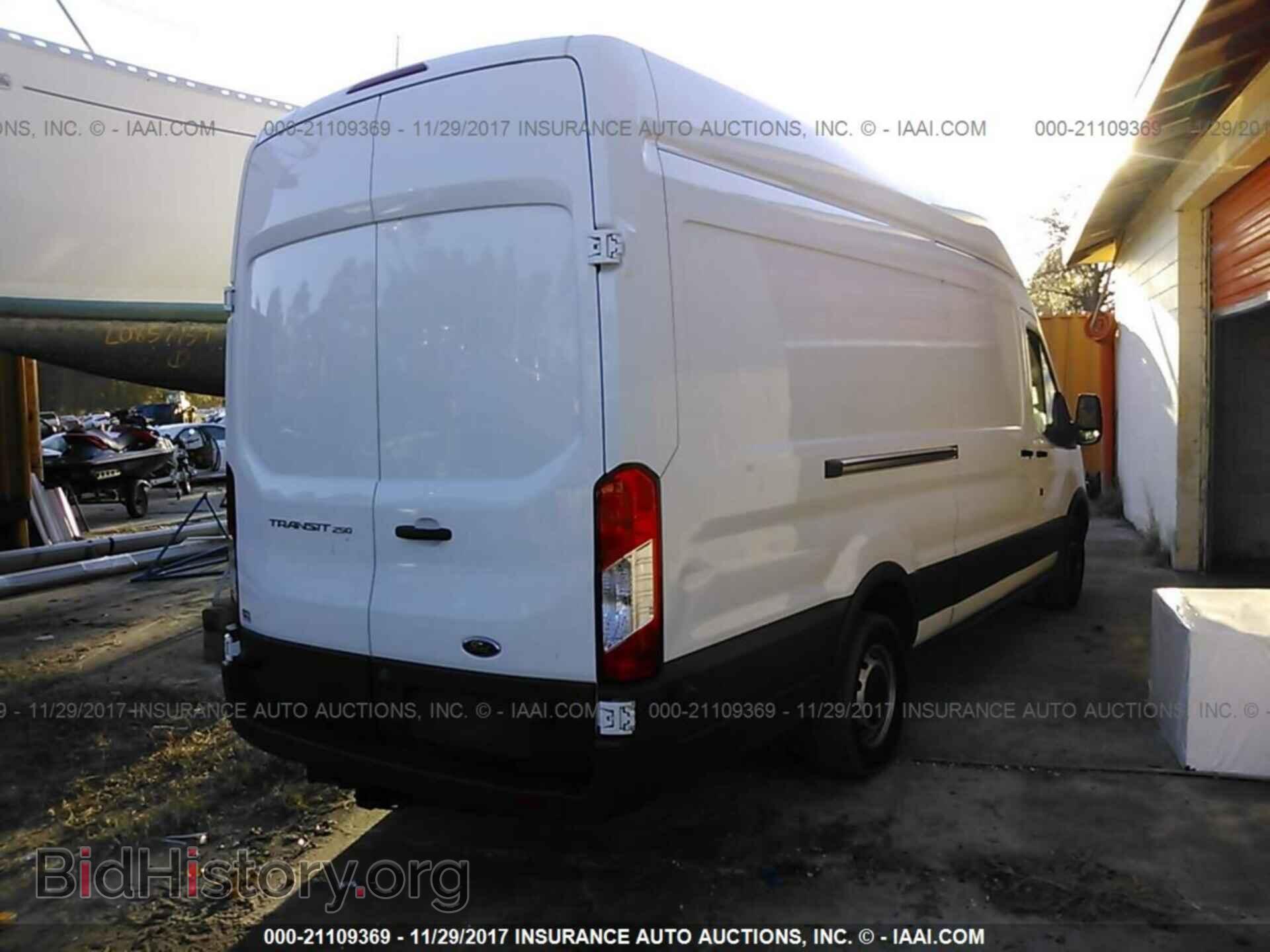 2016 Ford Transit - VIN: 1FTYR3XM4GKA50451 - Photo 4