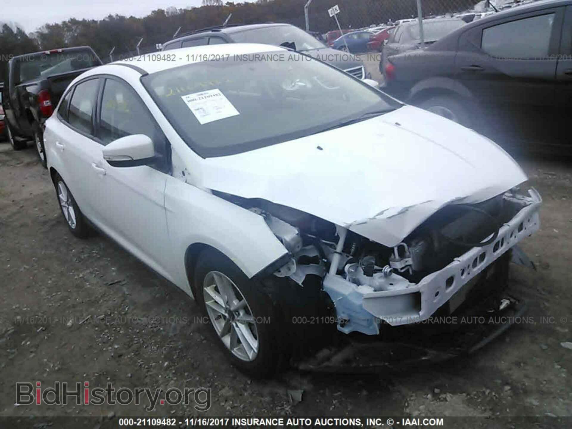 Photo 1FADP3F2XGL369566 - Ford Focus 2016