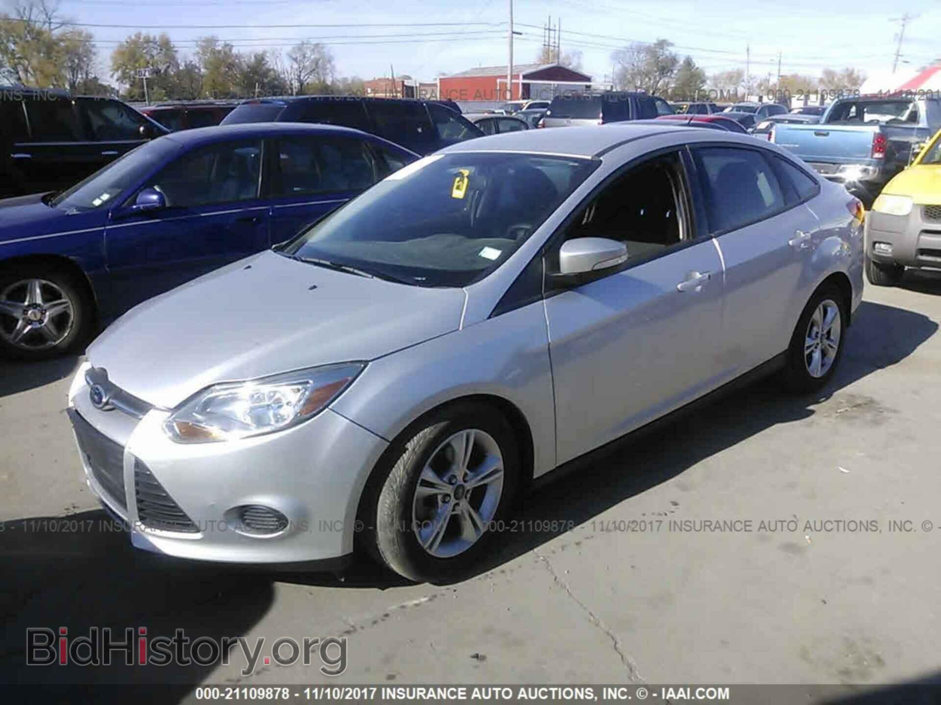 2014 Ford Focus - VIN: 1FADP3F24EL371973 - Фото 2