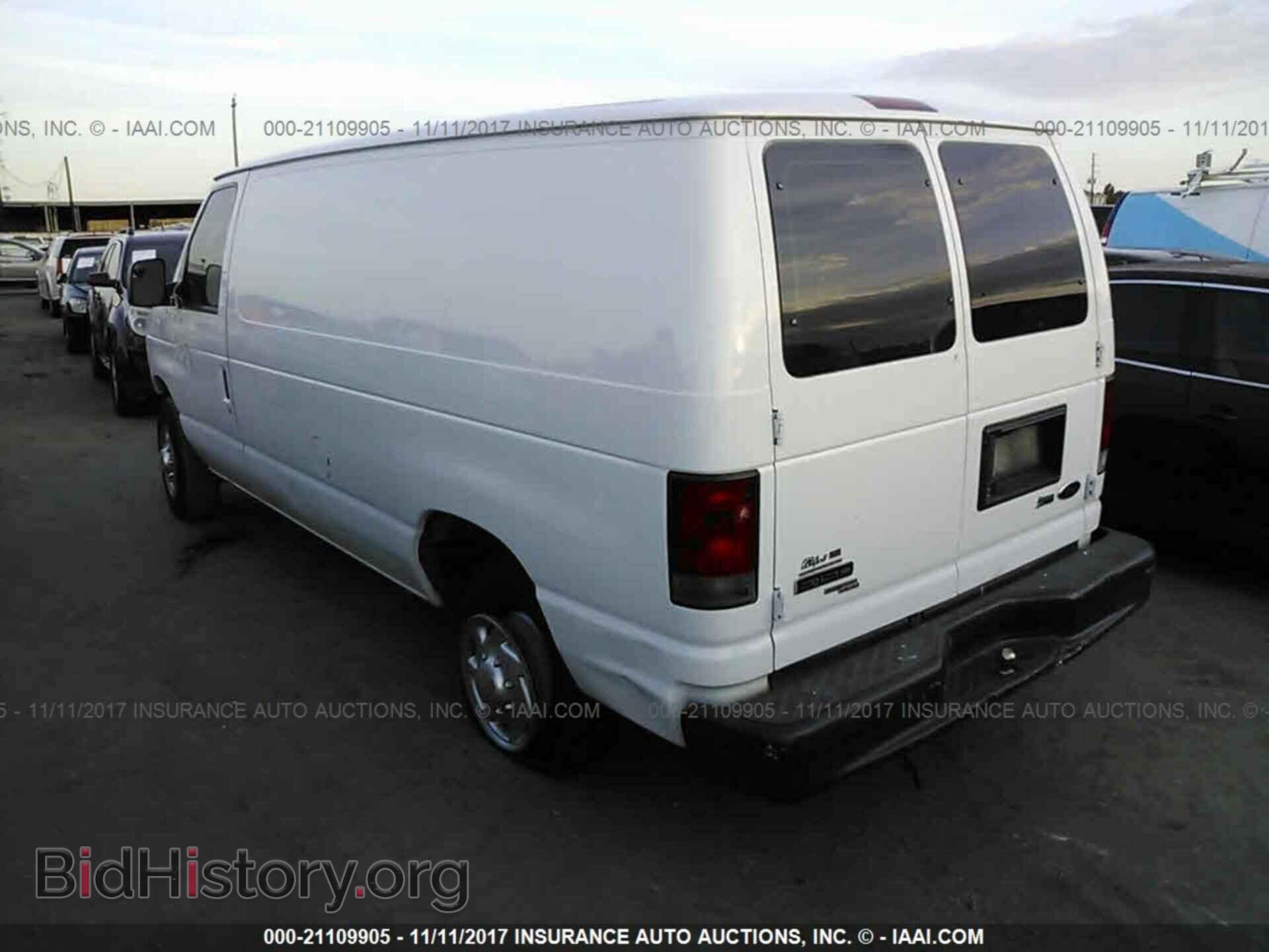 2011 Ford Econoline - VIN: 1FTNE1EWXBDA20701 - Фото 3
