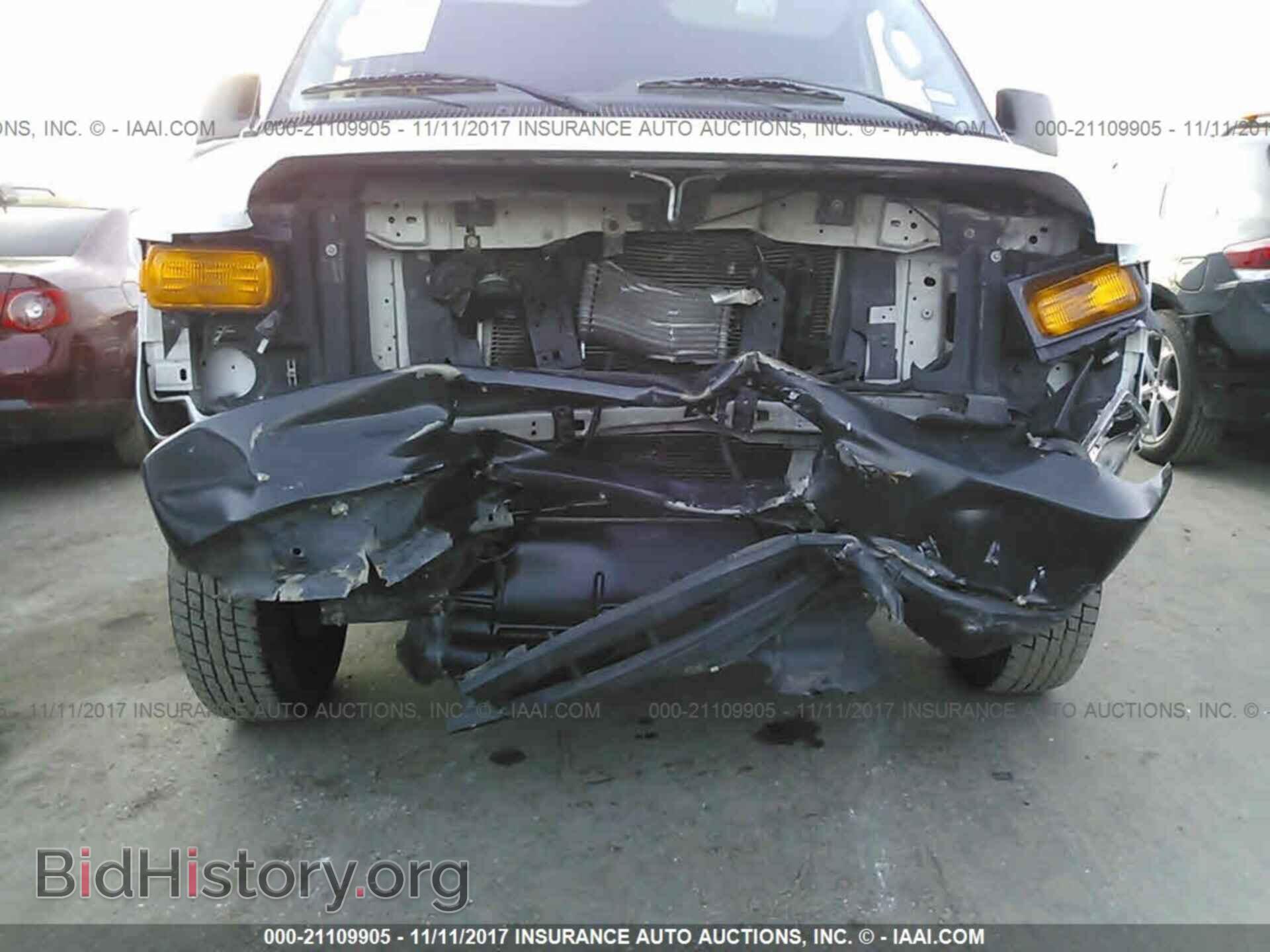 2011 Ford Econoline - VIN: 1FTNE1EWXBDA20701 - Фото 6